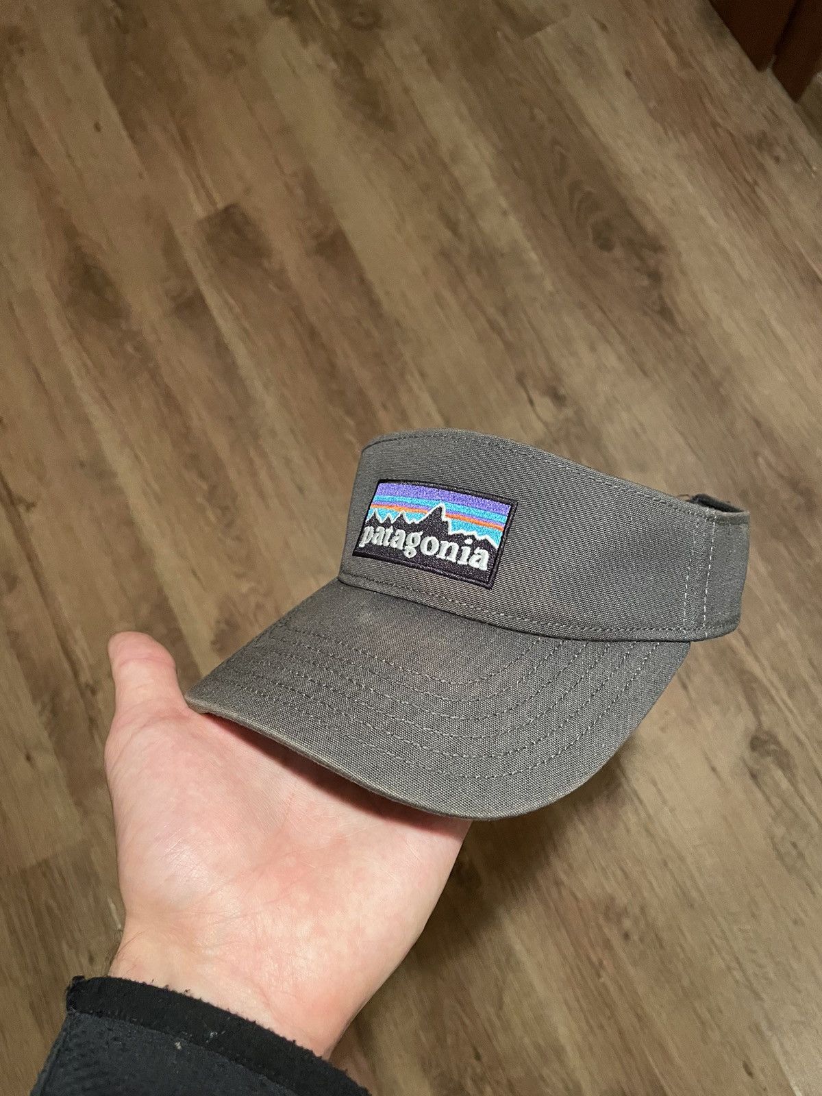 Patagonia × Vintage Patagonia Vintage Visor Outdoor Streetwear Y2k Big Logo Size ONE SIZE - 1 Thumbnail