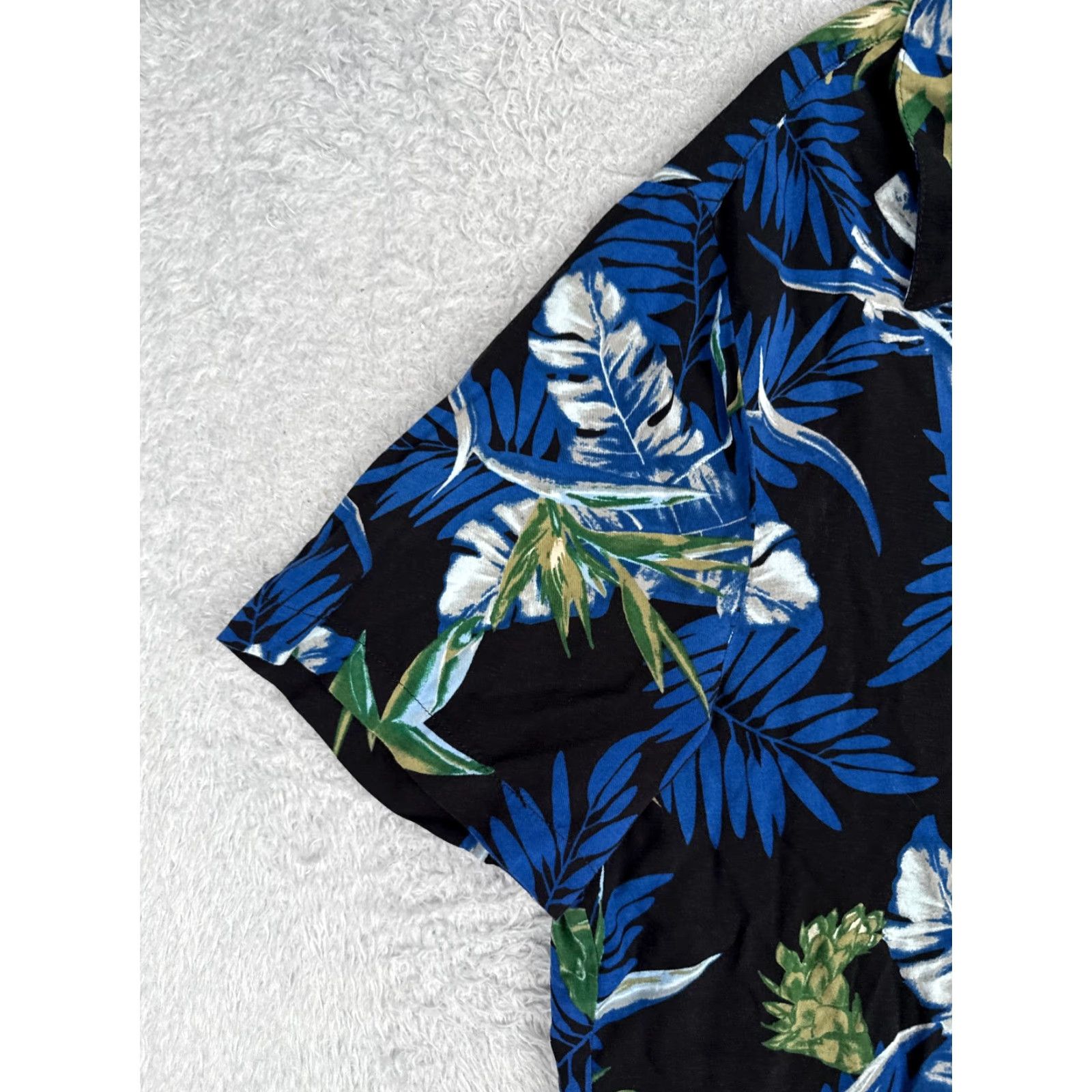 Vintage KINGSIZE Island Shirt Adult 2XL Black Floral 100% Rayon Hawaiian Button-Up Shirt Size US XXL / EU 58 / 5 - 3 Thumbnail