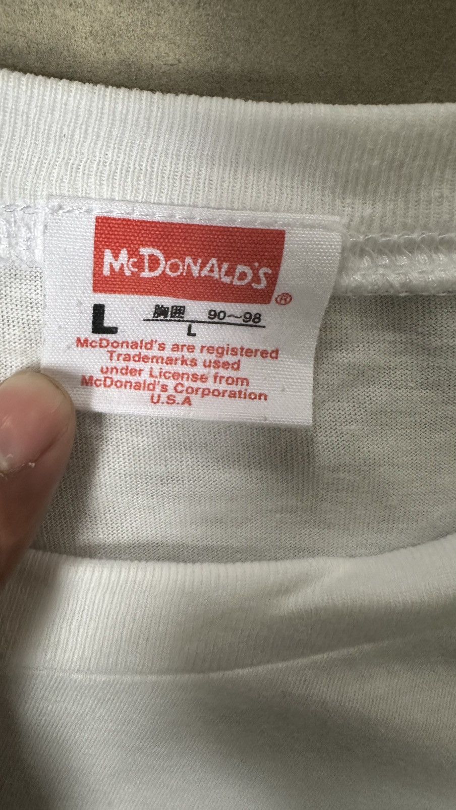 Vintage VINTAGE 80s MCDONALD’S SHOES DESIGN TEE Size US XL / EU 56 / 4 - 4 Thumbnail