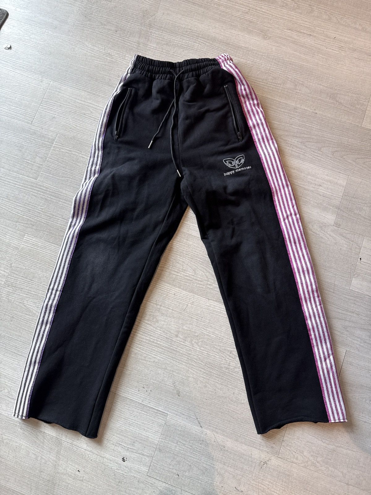HMDD Happy memories don’t die hmdd berry track pants xs Size US 28 / EU 44 - 1 Thumbnail