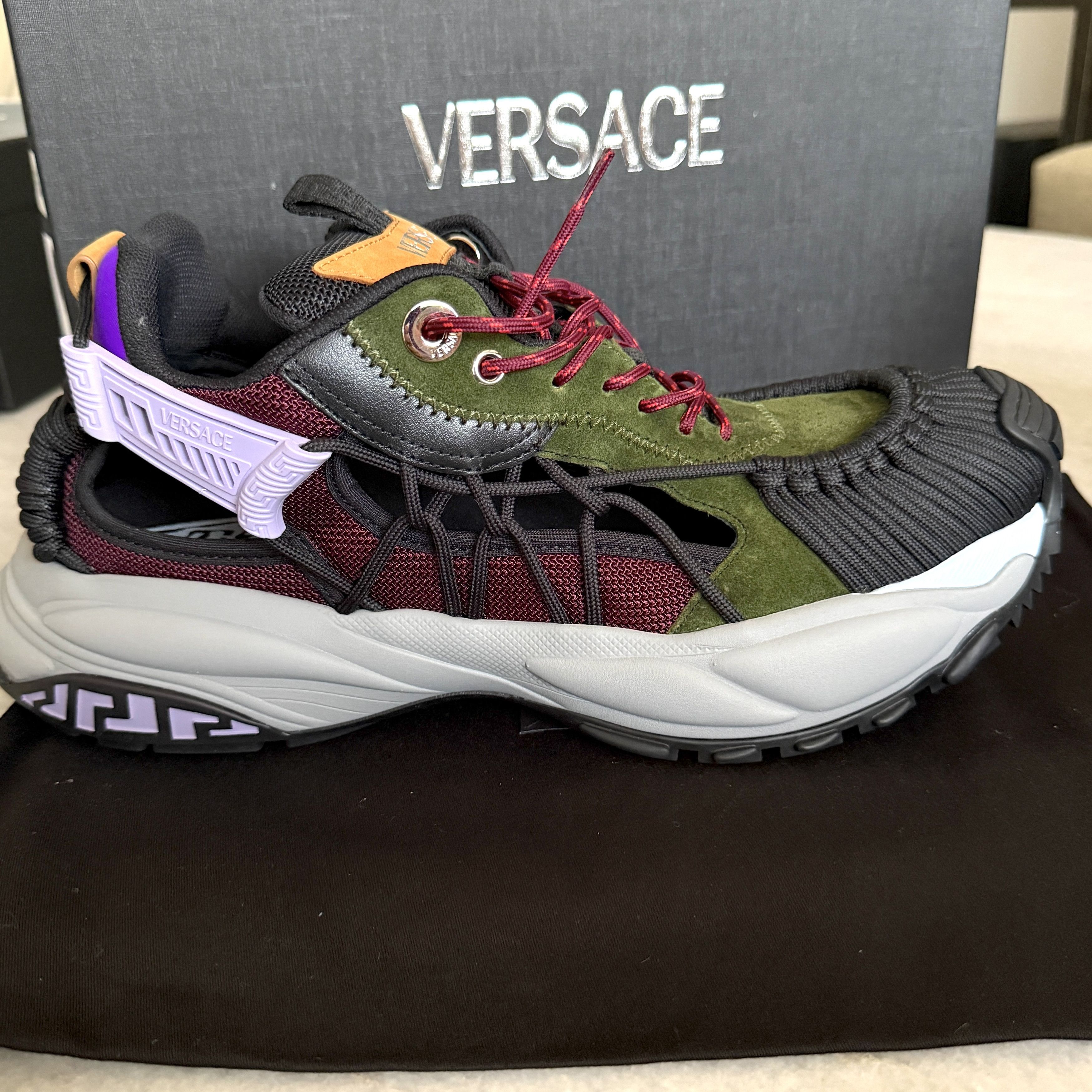 Versace Versace Trigreca Sneakers Mens 1016711 EU 41 US 8 Size US 8 / EU 41 - 1 Thumbnail