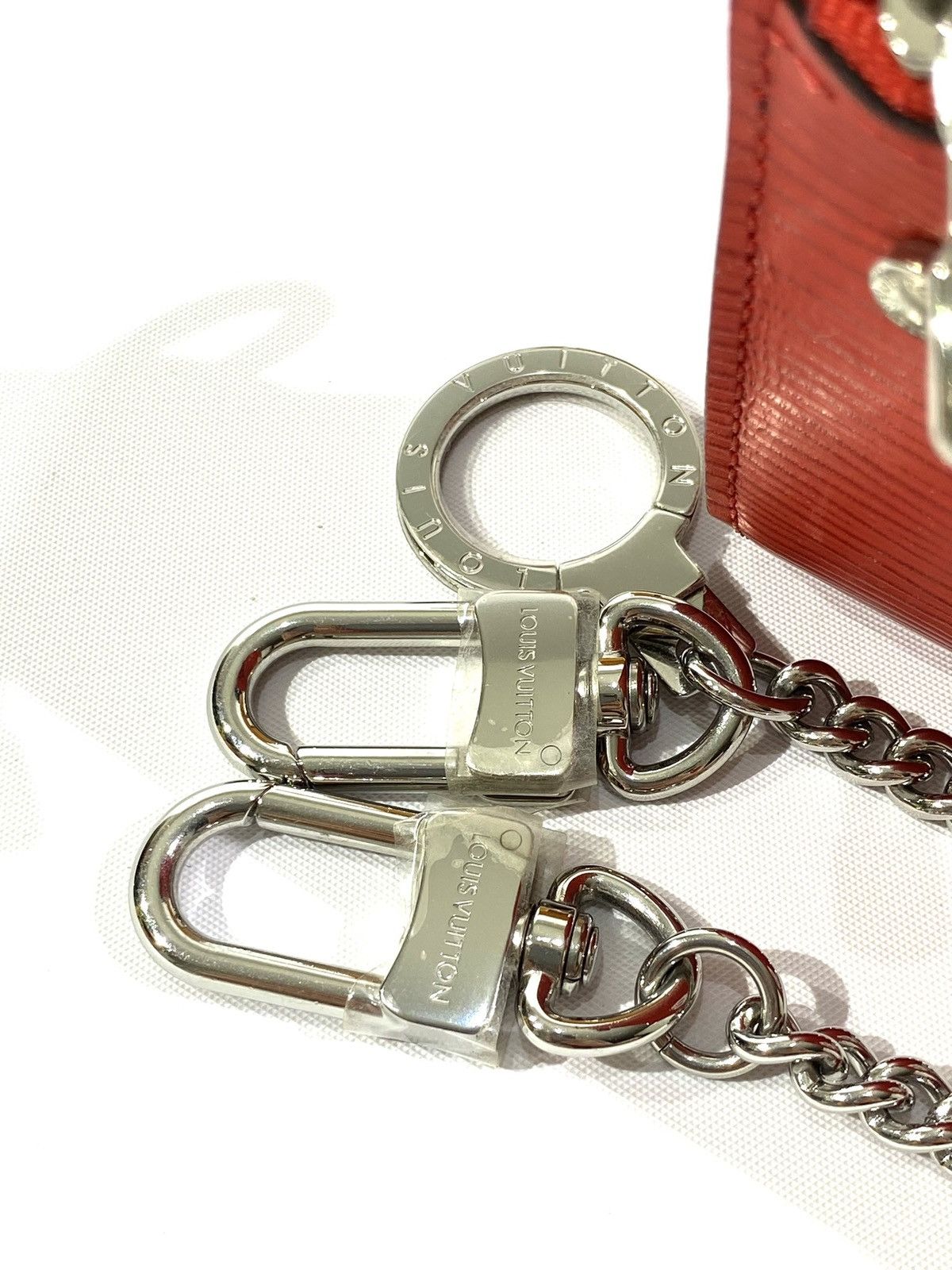 Louis Vuitton × Supreme Louis Vuitton X SUPREME Chain Wallet Red EPI Leather Size ONE SIZE - 4 Thumbnail