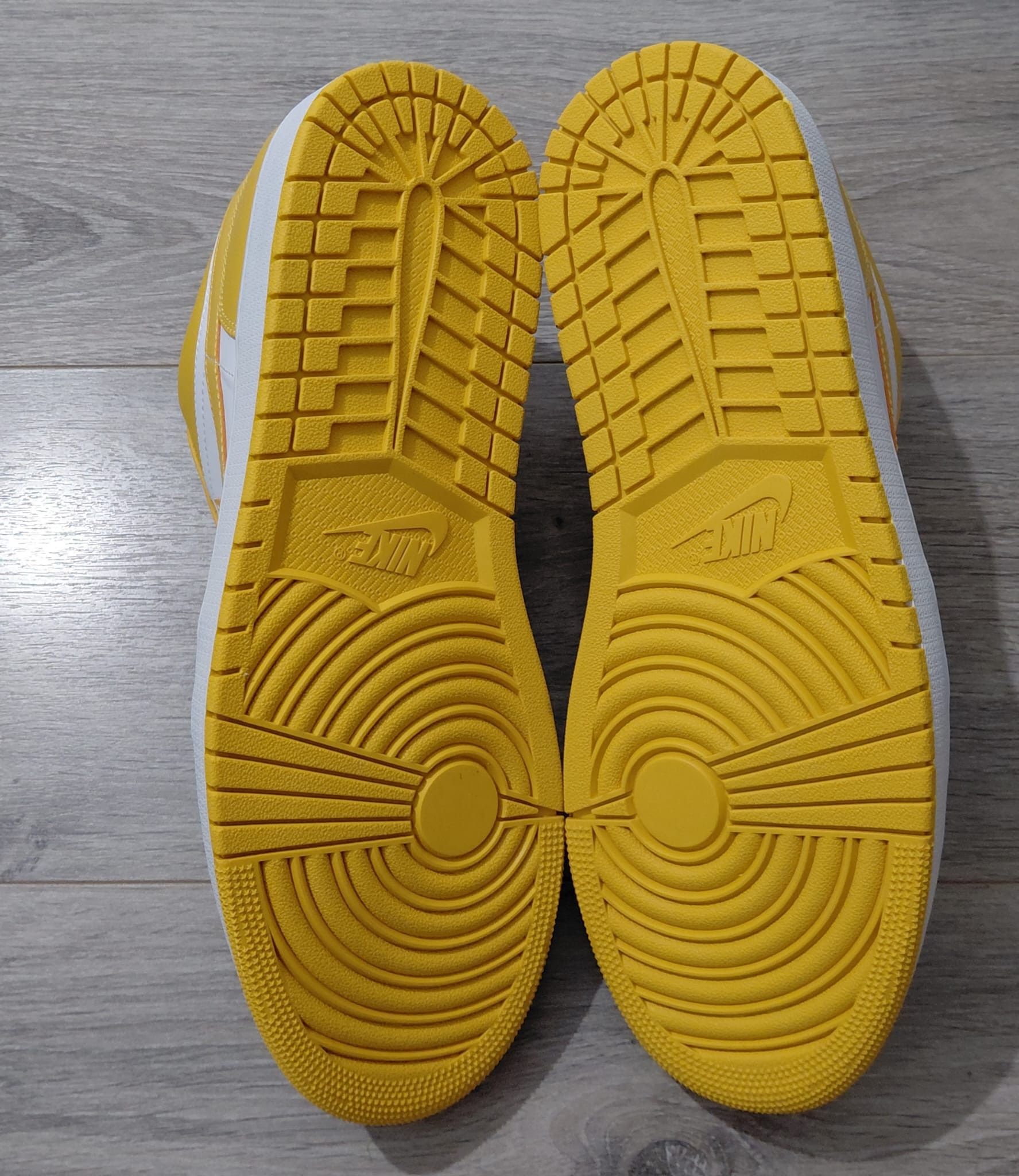 Jordan Brand jordan 1 low Size US 13 / EU 46 - 2 Thumbnail