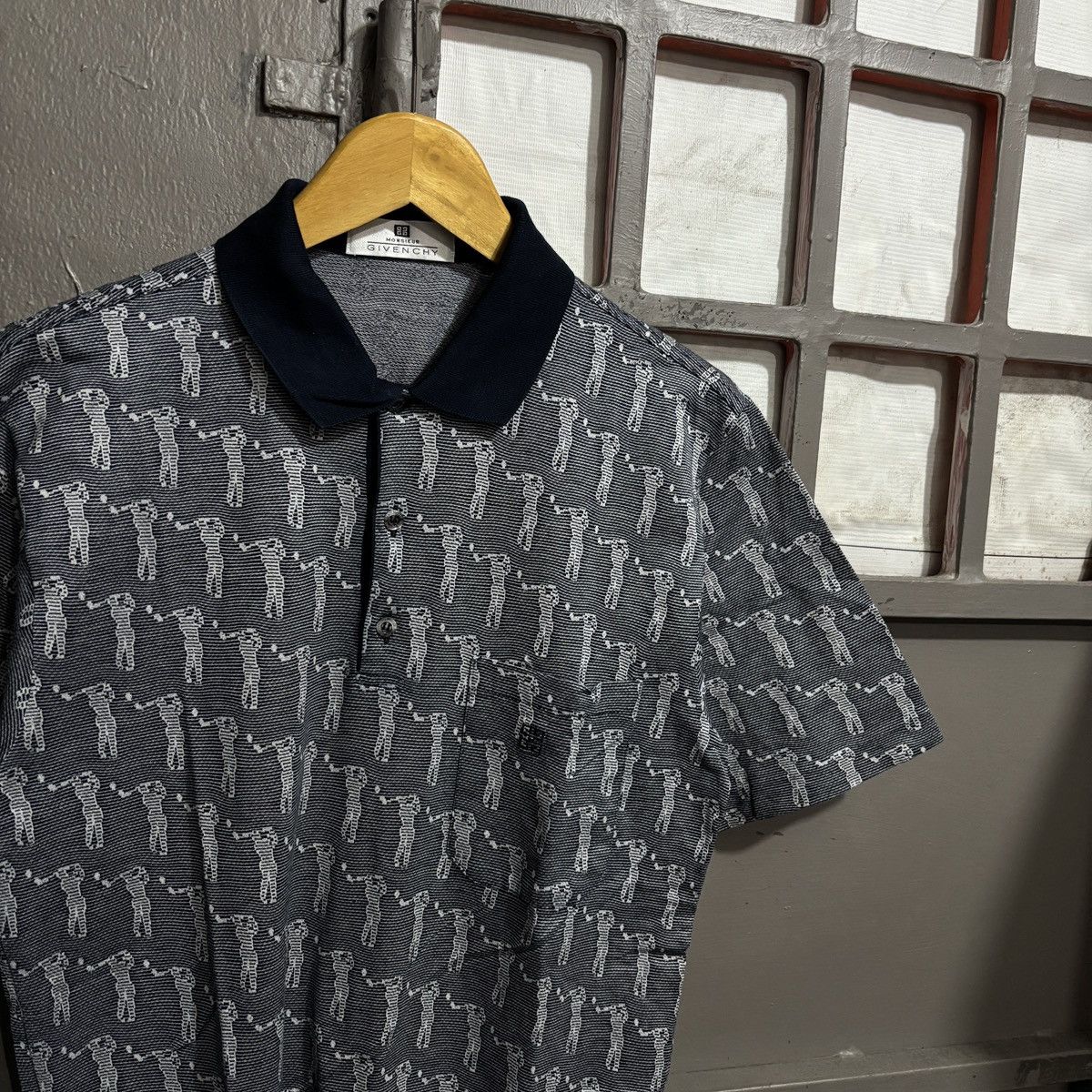 Givenchy Vtg Givency Polo Shirt Size US M / EU 48-50 / 2 - 2 Thumbnail