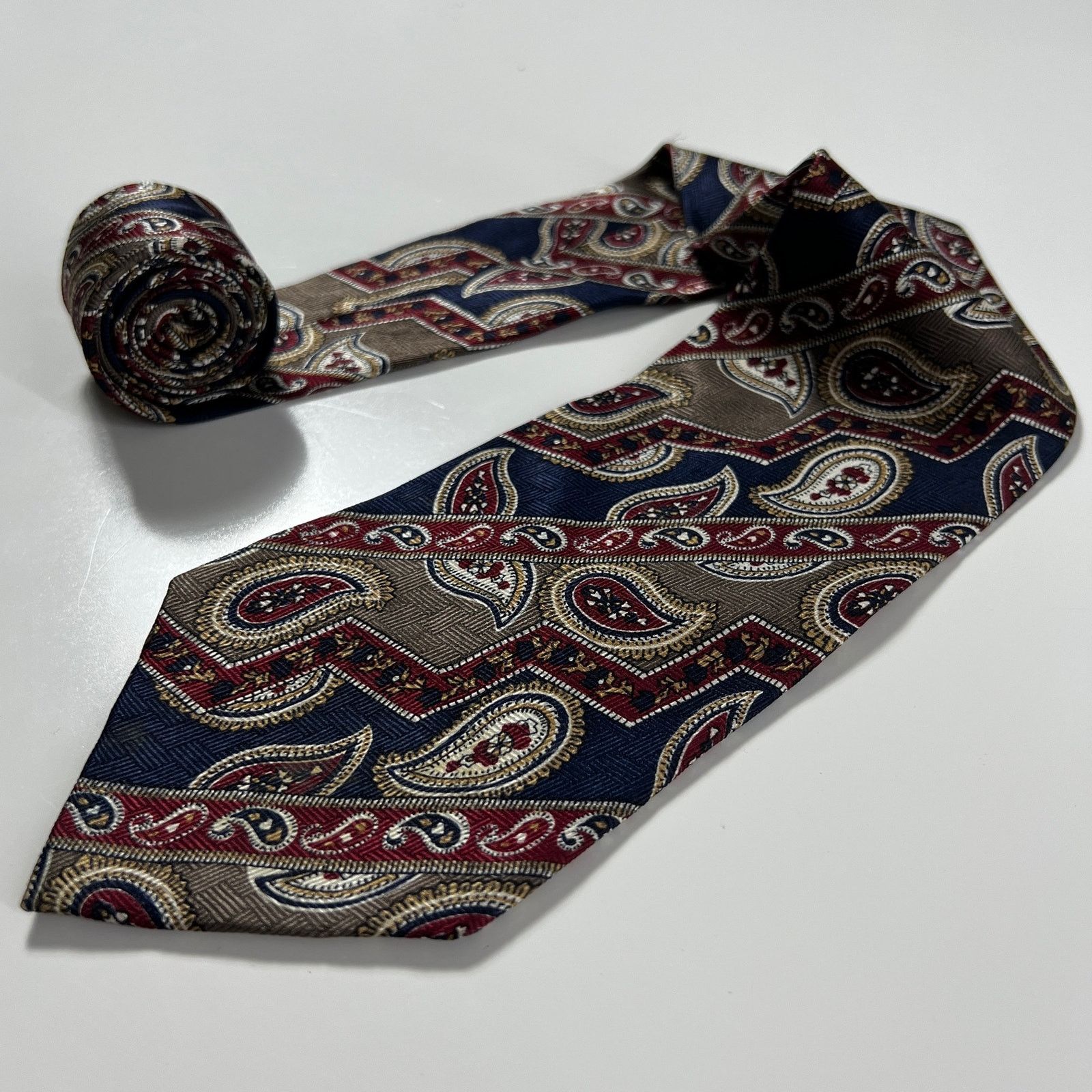 Givenchy Givenchy Monsieur Men's Tie Red Blue Gold White Silk Necktie Size ONE SIZE - 6 Thumbnail