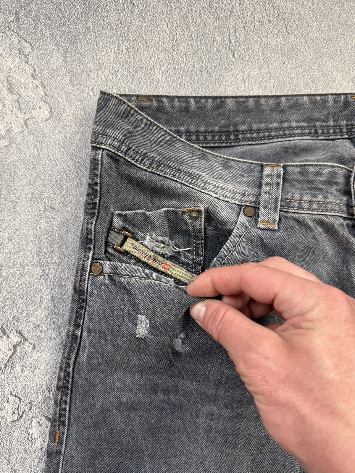 Diesel Vintage Diesel Jeans Distressed Faded Flared Wide Baggy Y2K Size US 34 / EU 50 - 5 Thumbnail