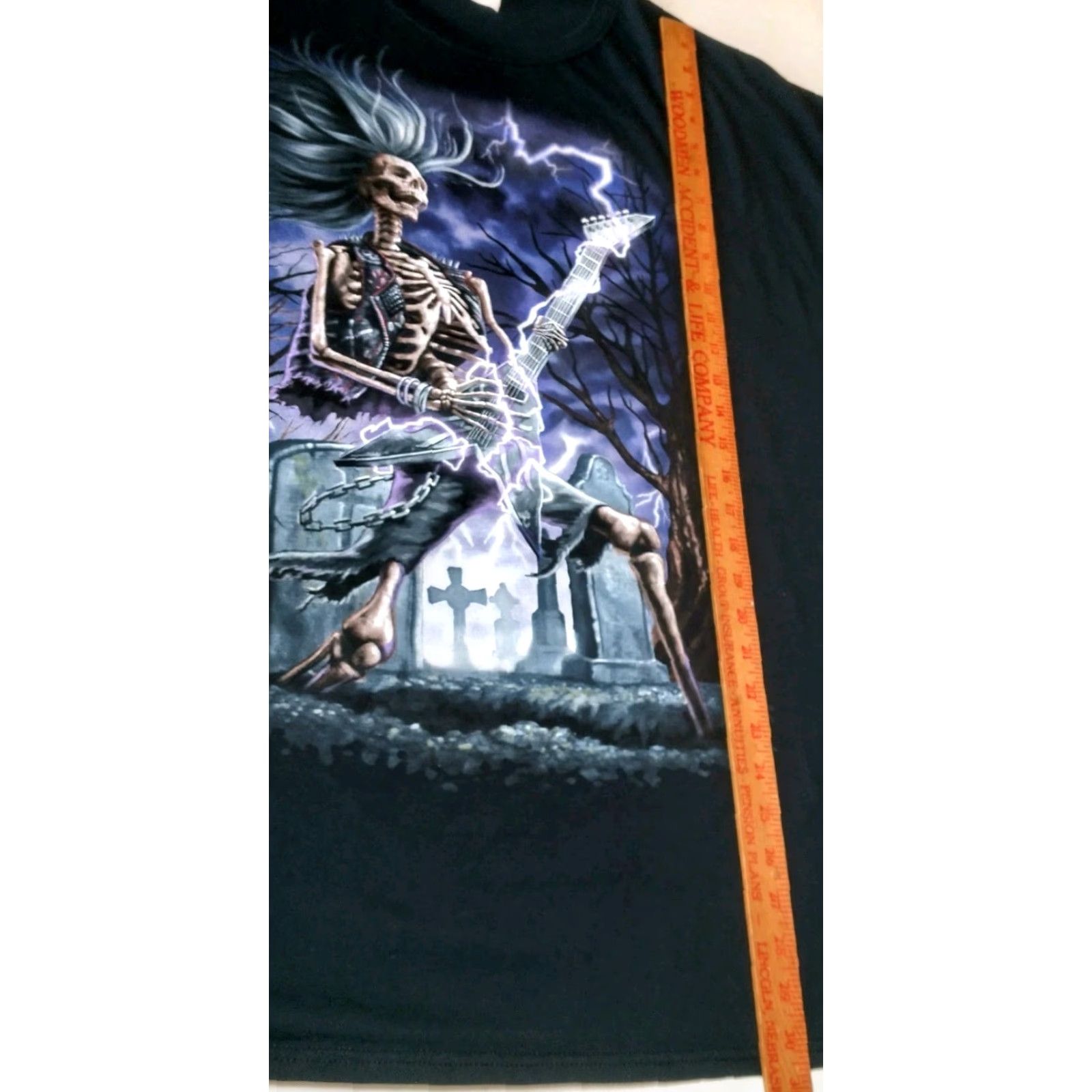 Fruit Of The Loom Skeleton Electric Guitar Shirt 3XL Men Graveyard Heavy Metal Halloween Lightning Size US XXL / EU 58 / 5 - 6 Thumbnail
