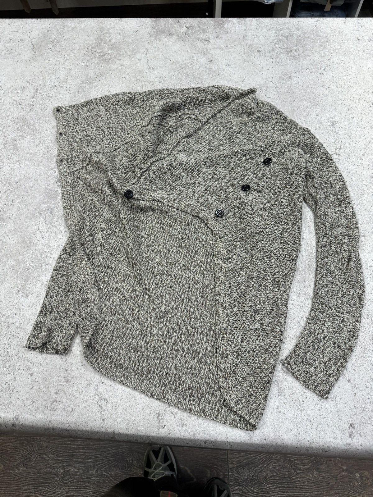 Japanese Brand Vintage Asymmetric Button Long Sweater Size US M / EU 48-50 / 2 - 5 Thumbnail