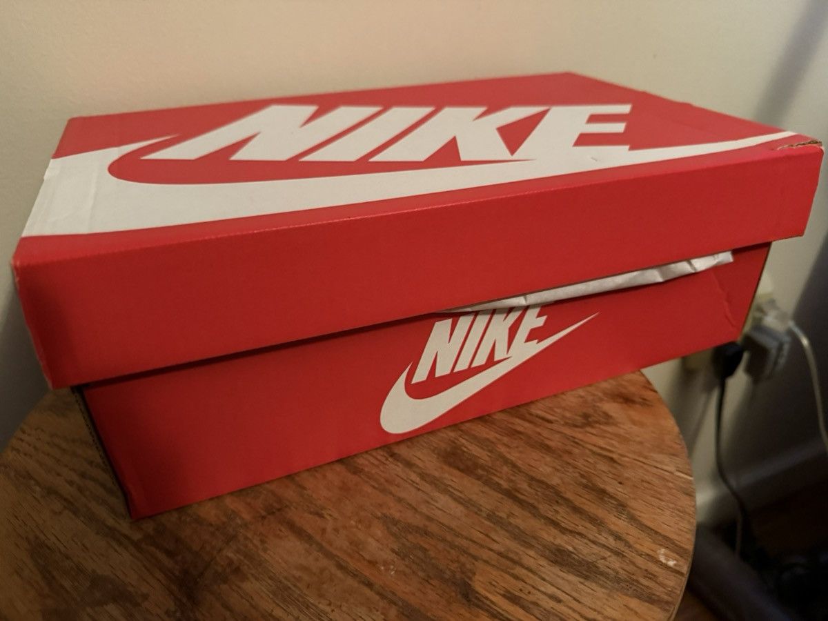Nike Nike Gato Black/White sz9 DS New in OG Box! Never Worn! Size US 9 / EU 42 - 3 Thumbnail