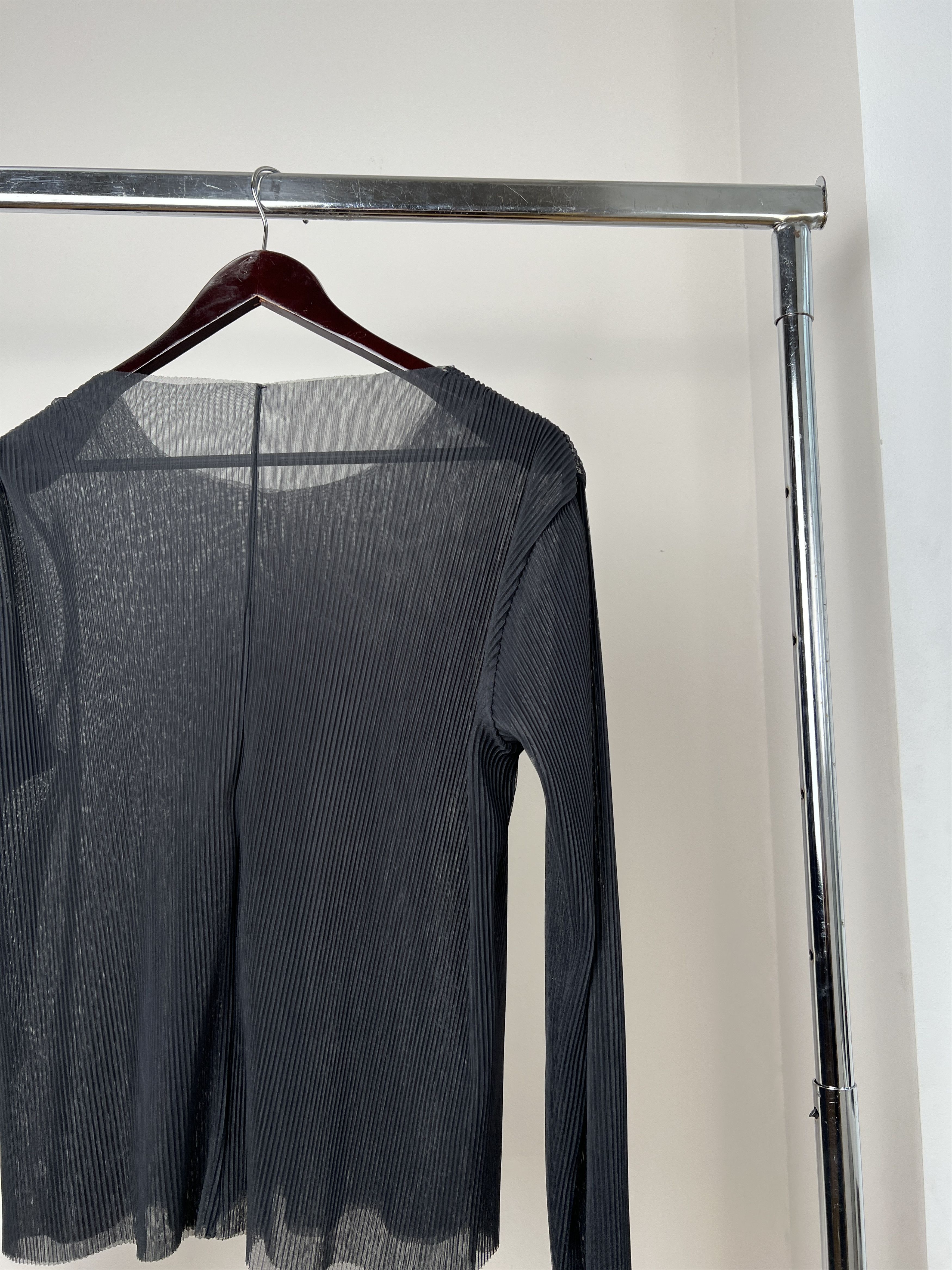 Other NKTRMNV PLISSE LONGSLEEVE Size US L / EU 52-54 / 3 - 20 Thumbnail