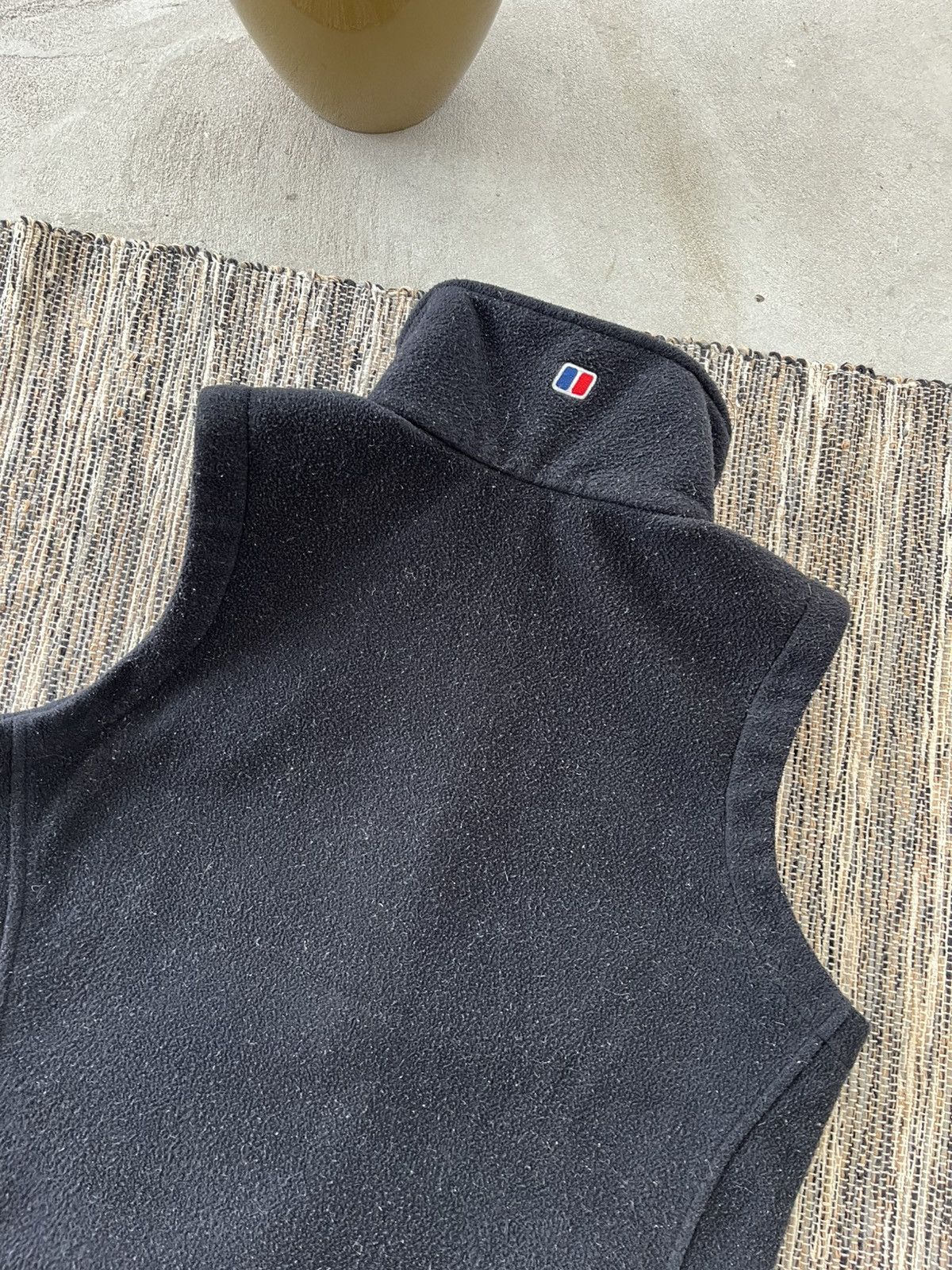 Berghaus × Vintage Vintage Berghaus Fleece Vest Black outdoorwear Y2K Size M / US 6-8 / IT 42-44 - 10 Thumbnail