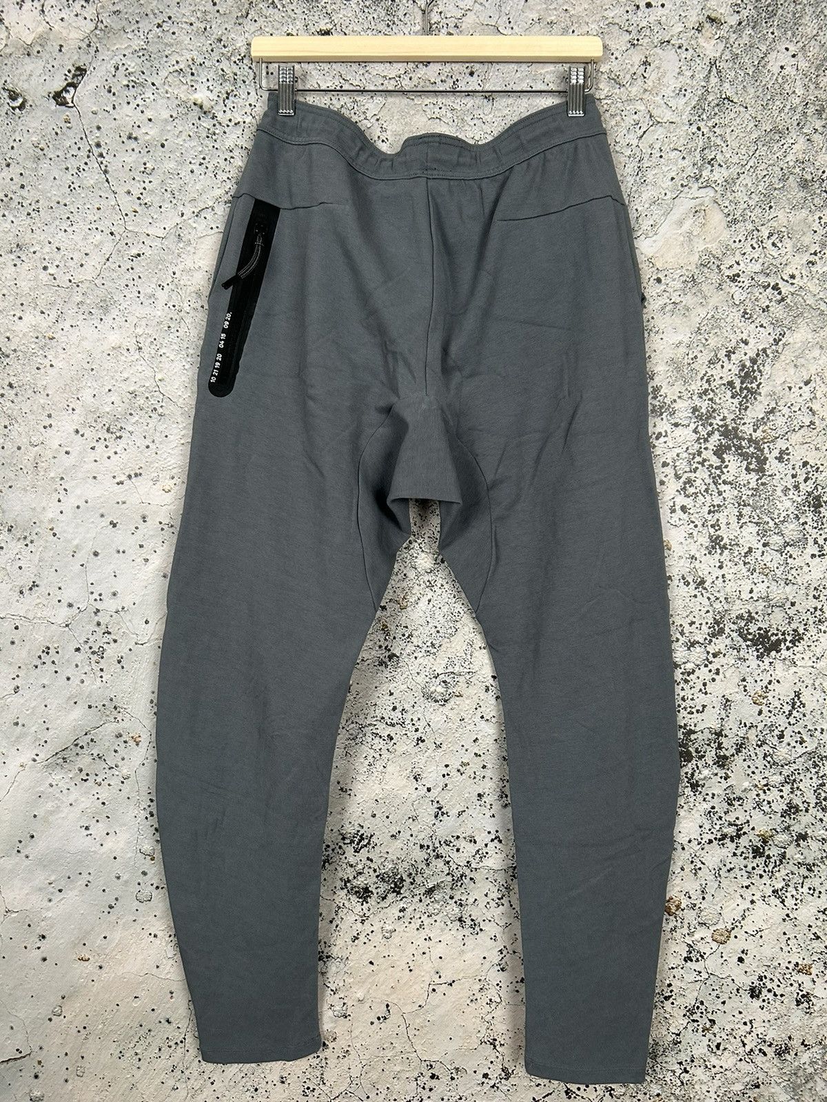 Nike Nike Tech Fleece SweatpantsTottenham Spurs Soccer Football Size US 34 / EU 50 - 5 Thumbnail