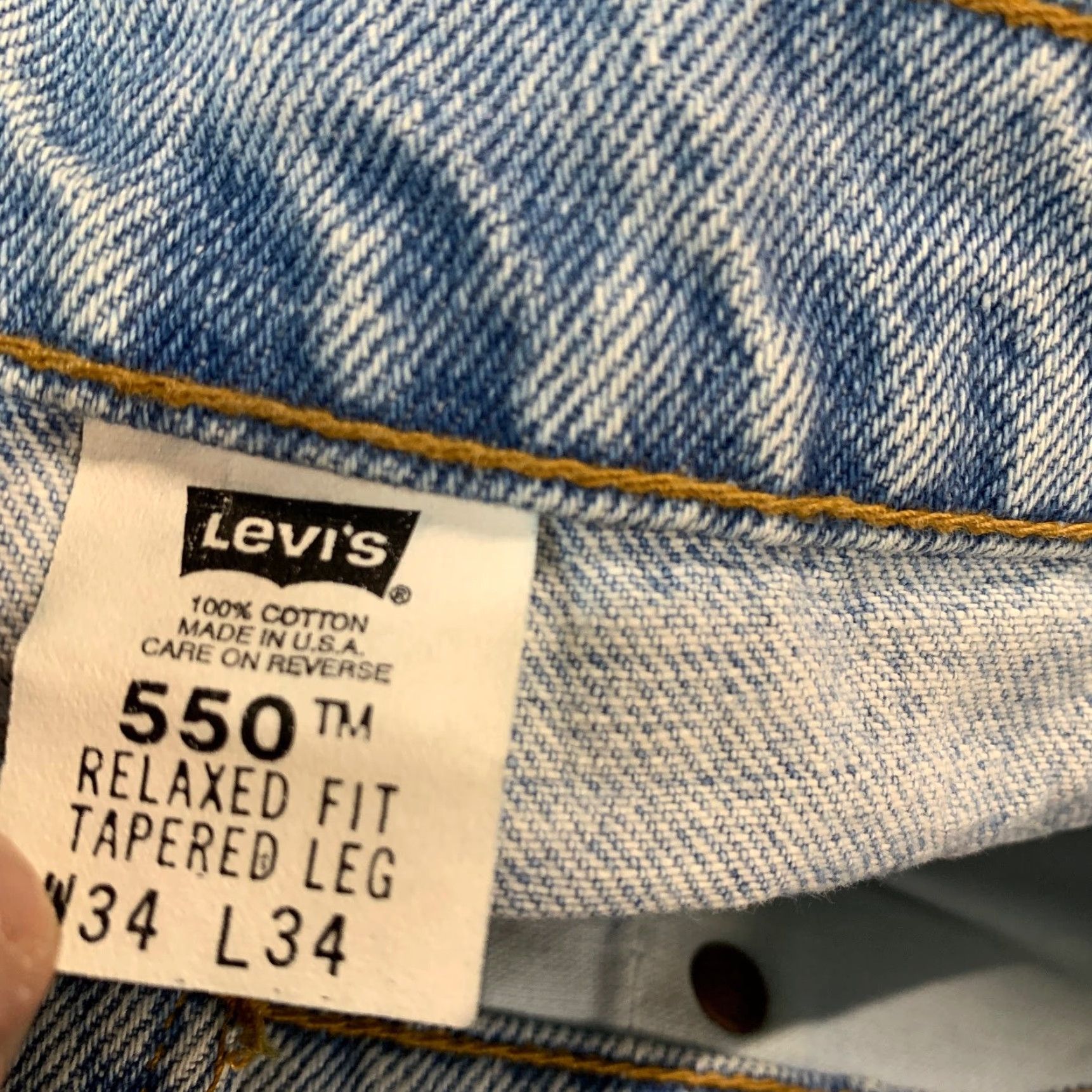 Levi's VINTAGE Levi's 550 Jeans Men 31x33 Light Wash Relaxed Tapered USA Denim 5-Pocket 90s Style Mens Size US 31 - 3 Thumbnail