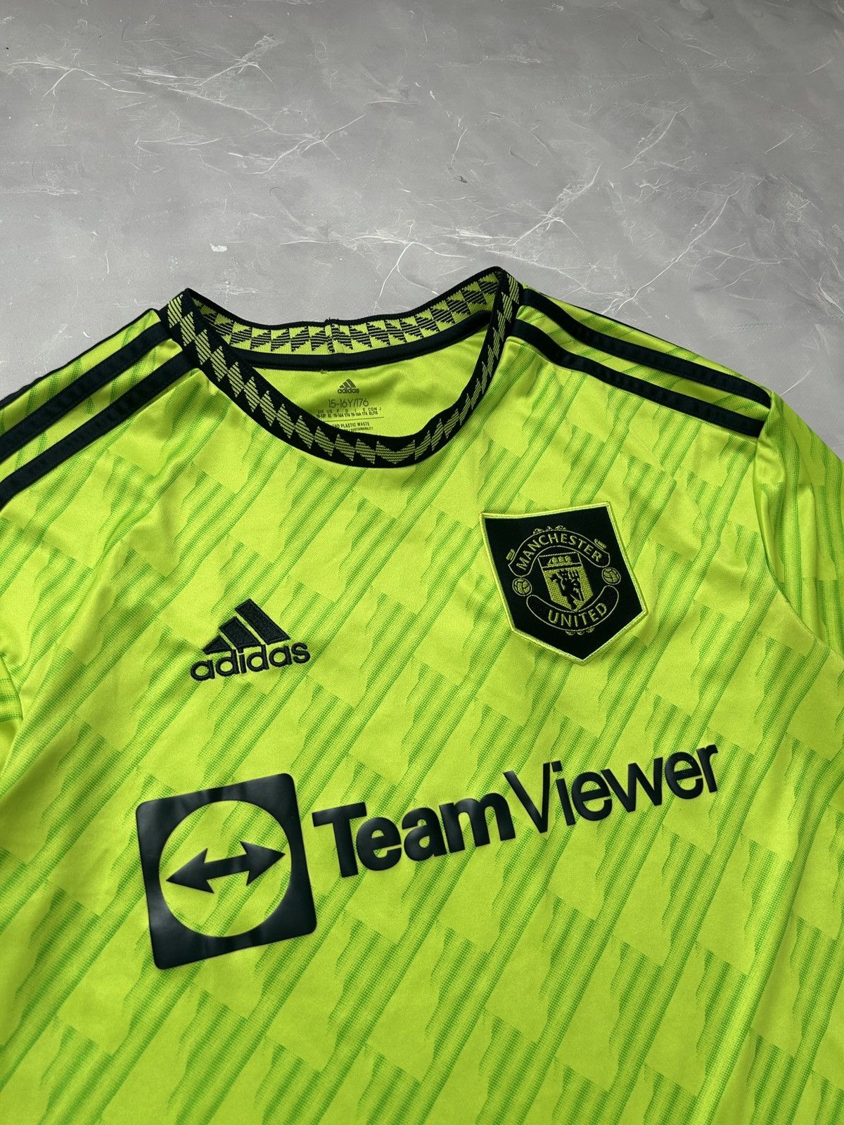 Adidas Adidas Manchester United 2022-2023 Third Football Jersey Size US S / EU 44-46 / 1 - 2 Thumbnail