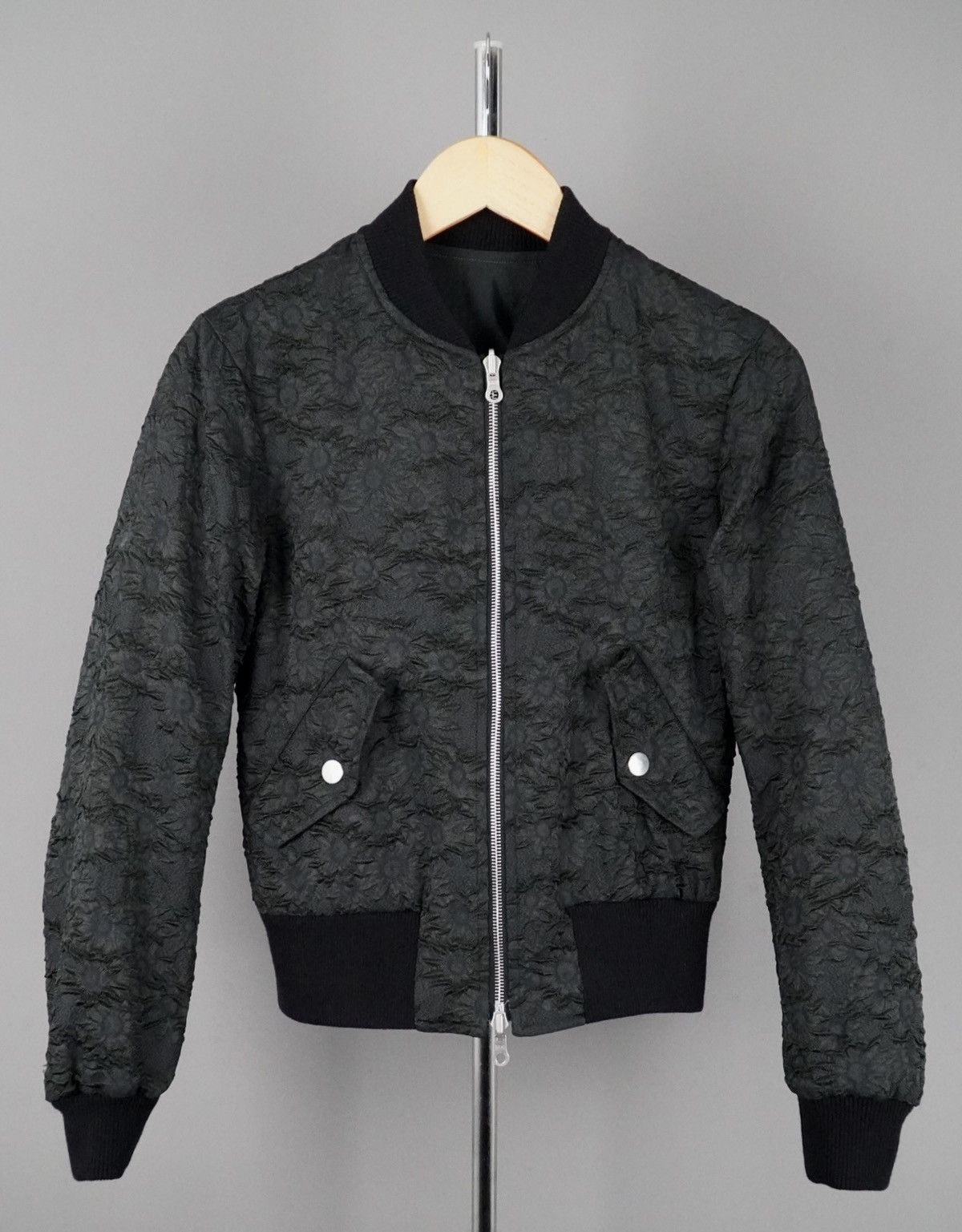 Dries Van Noten Dries Van Noten - Reversible Jacquard Floral Pattern Bomber Size US XS / EU 42 / 0 - 1 Thumbnail