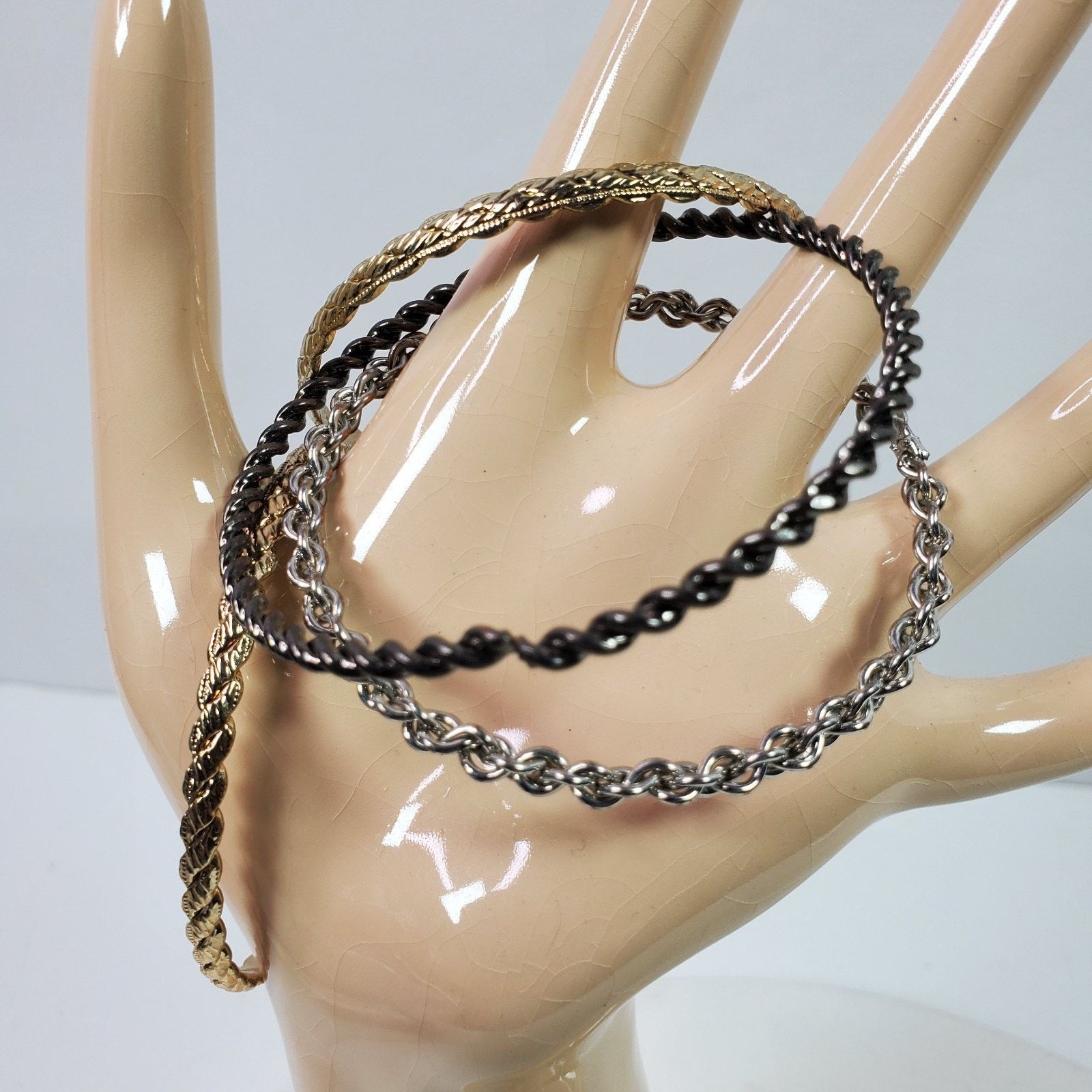 The Unbranded Brand Casual Career 4 Silver Gold Tone Bangles NOS Rope Chain Size ONE SIZE - 3 Thumbnail