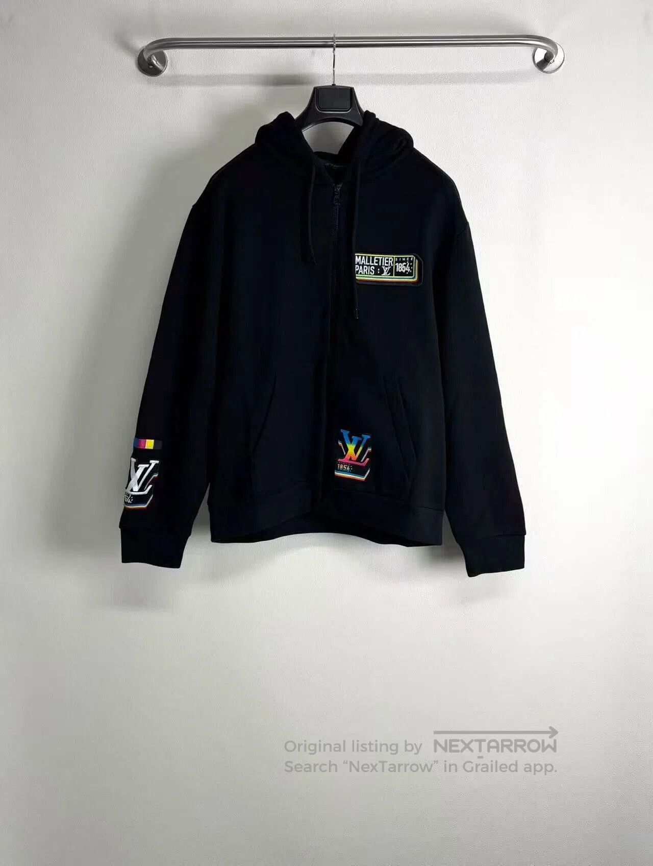 Louis Vuitton louis vuitton graffiti zip-up hoodie. Size US XL / EU 56 / 4 - 1 Thumbnail