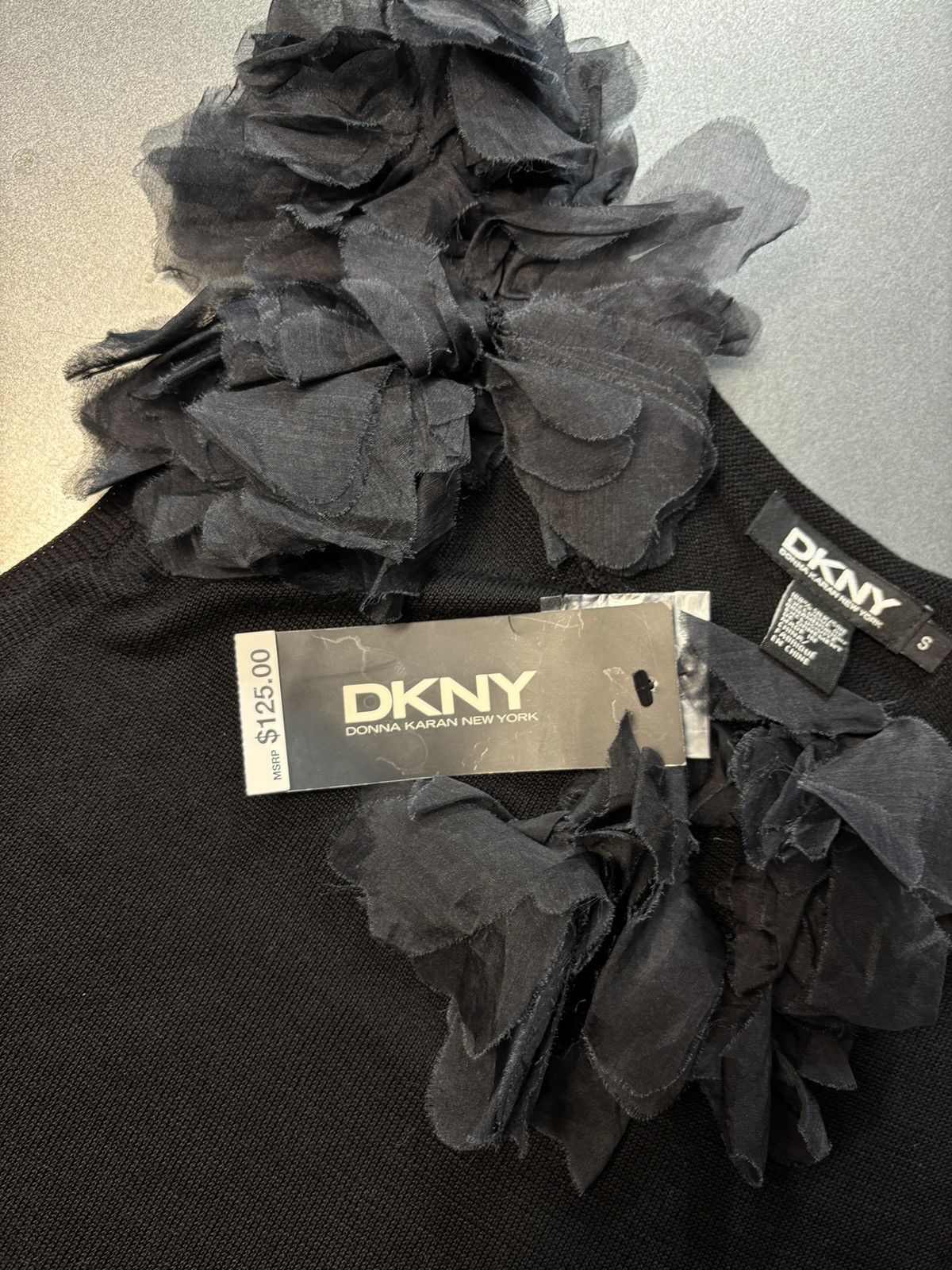DKNY DKNY Tank Top Floral Applique Sleeveless Top Sweater Vest Size S / US 4 / IT 40 - 5 Thumbnail