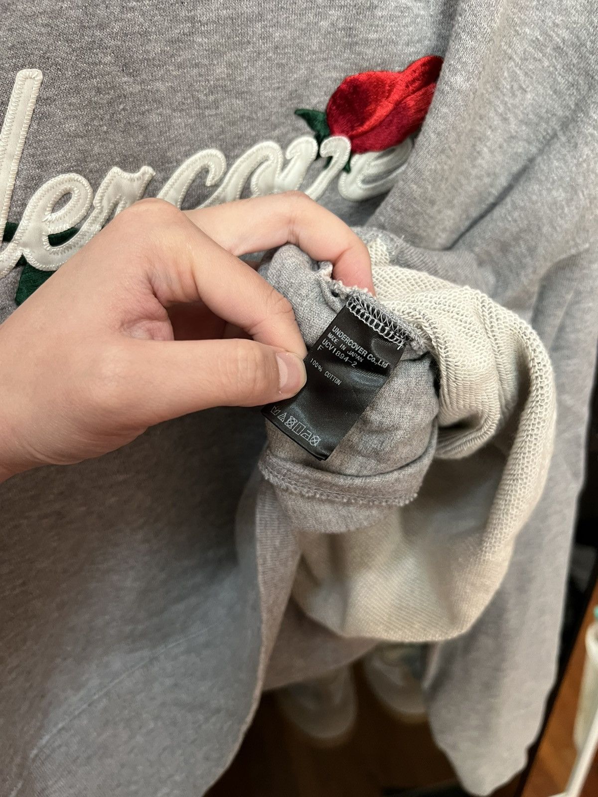 Undercover Undercover AW18 Rose Embroidery Cropped Sweater Size US XL / EU 56 / 4 - 5 Thumbnail
