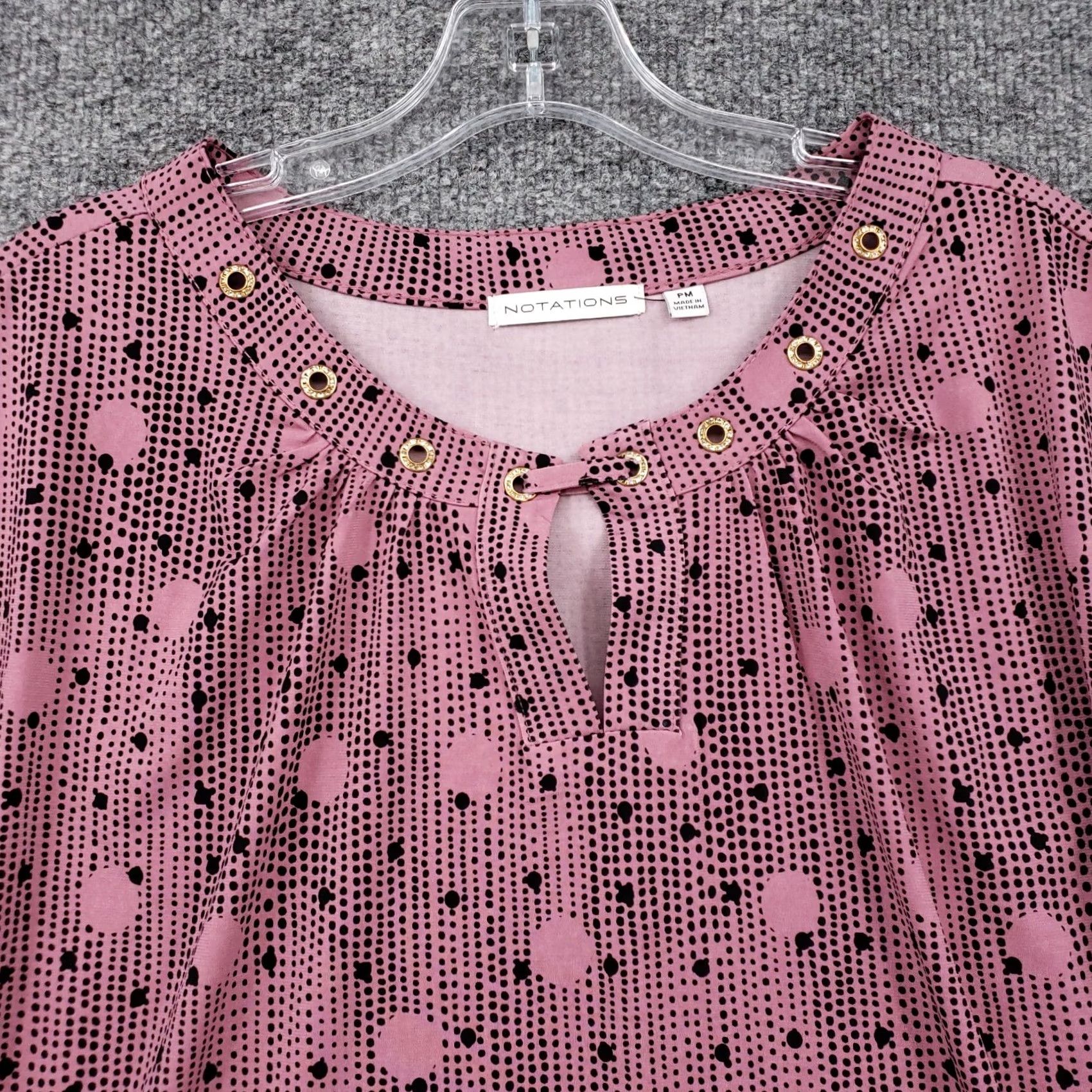 Vintage Notations Blouse Women Petites Pink Polka Dot Grommet Keyhole Neck Top Casual Size M / US 6-8 / IT 42-44 - 6 Thumbnail