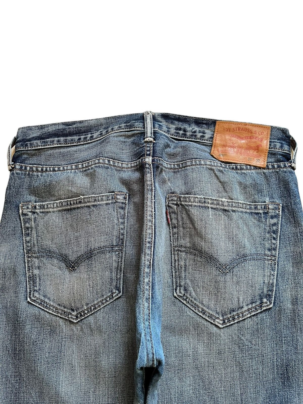 Levi's SALES🔥Vintage Levis 501 Faded Wash Distressed Loose Jeans Size US 33 - 8 Thumbnail