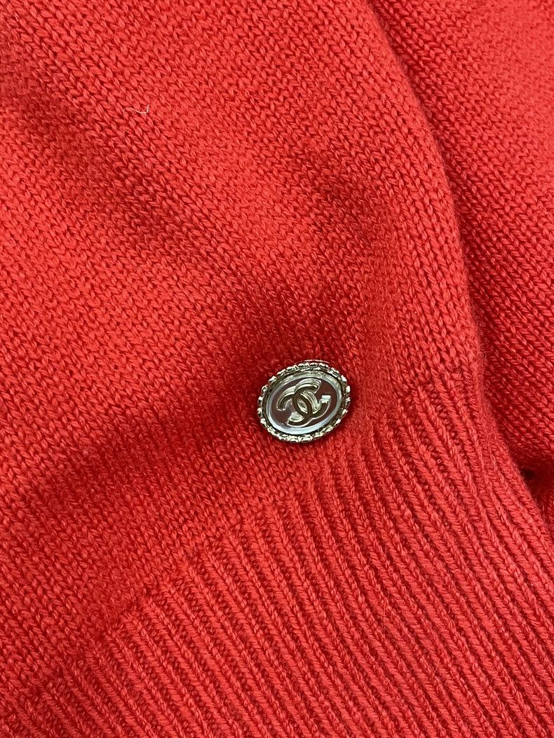 Chanel Chanel Red heavy industry pearl chain letter cashmere swea Size XS / US 0-2 / IT 36-38 - 3 Thumbnail