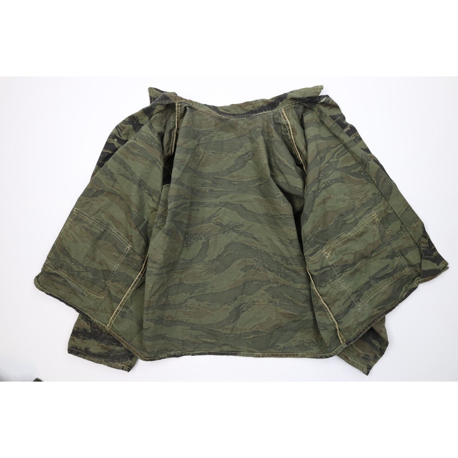 Vintage Vinateg 70s 2 Piece Ripstop Tiger Stripe Camouflage Suit Size US XL / EU 56 / 4 - 9 Thumbnail