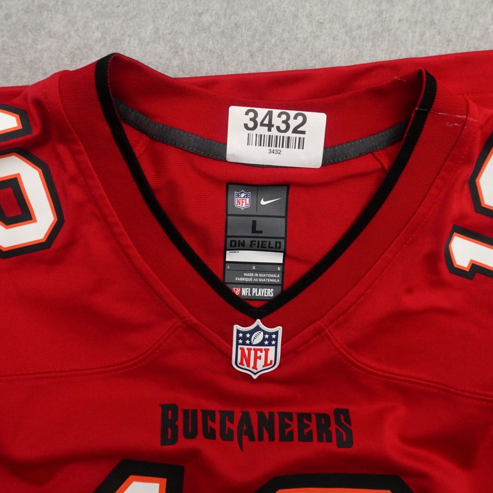 Nike Nike Tampa Bay Buccaneers Jersey Shirt Adult L Red Tom Brady 23X31 OnField NFL Nike MEASUREMENTS ARE PROVIDED IN PICTURES Size US L / EU 52-54 / 3 - 4 Thumbnail