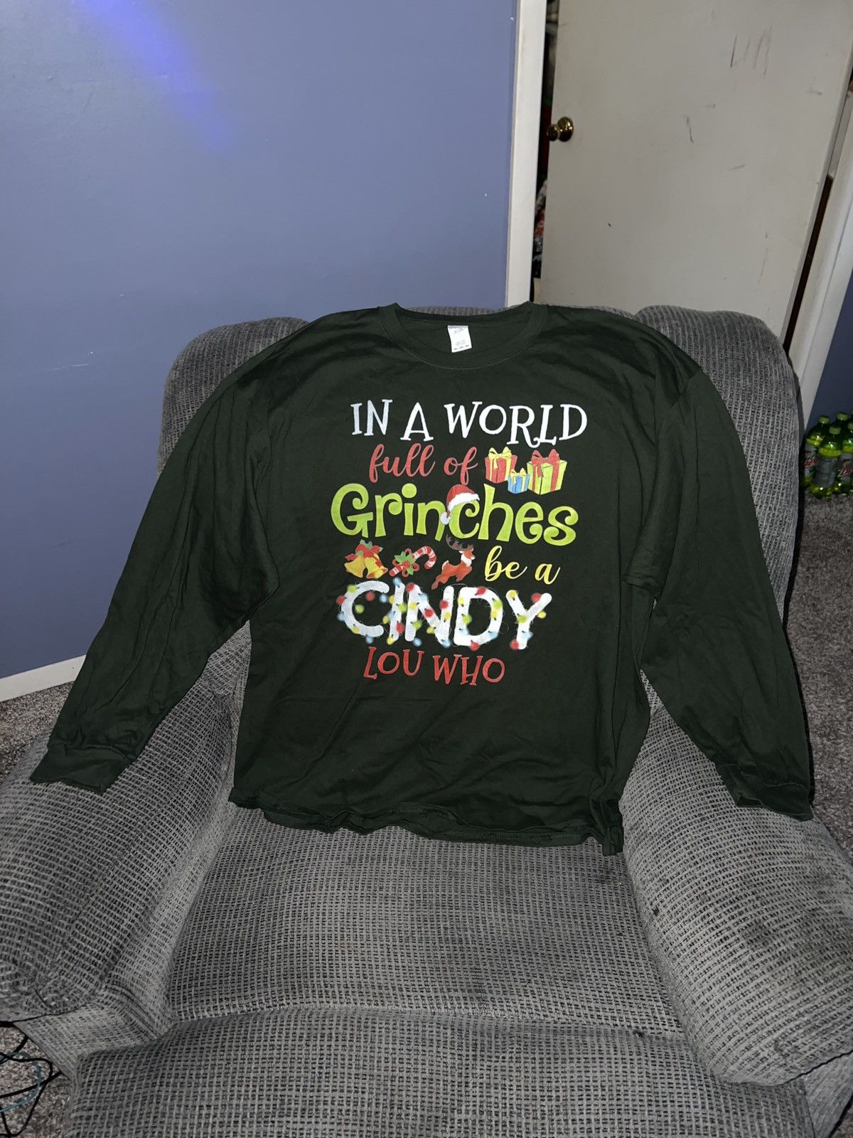 image of Gildan In A World Full Of Grinches Be A Cindy Lou Who Long sleeve Tee in Green, Men's (Size 2XL)