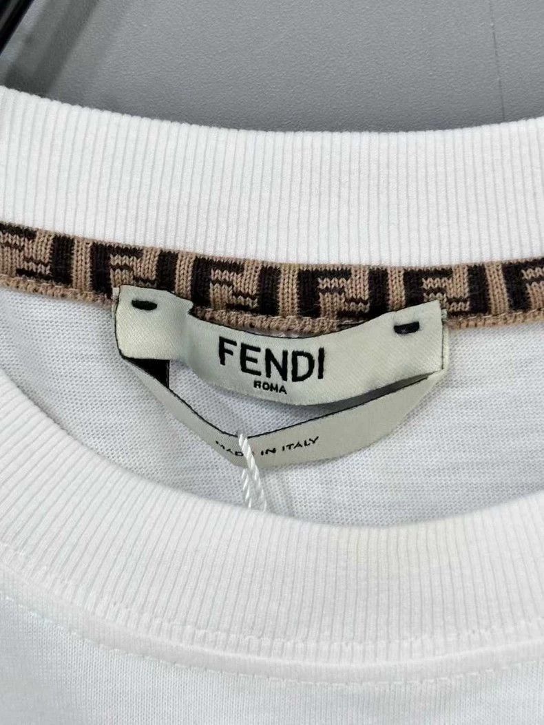 Fendi Fendi Logo Short Sleeve TShirt Size US S / EU 44-46 / 1 - 6 Thumbnail