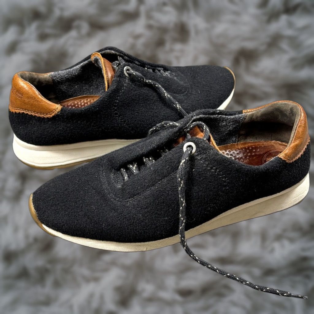 Vintage VINTAGE Paul Green Kalista Sneaker Women 7.5 US/5 UK Black Wool Lace Up Flat Sneaker Womens Shoes Casual Walking Size US 8 / IT 38 - 1 Thumbnail