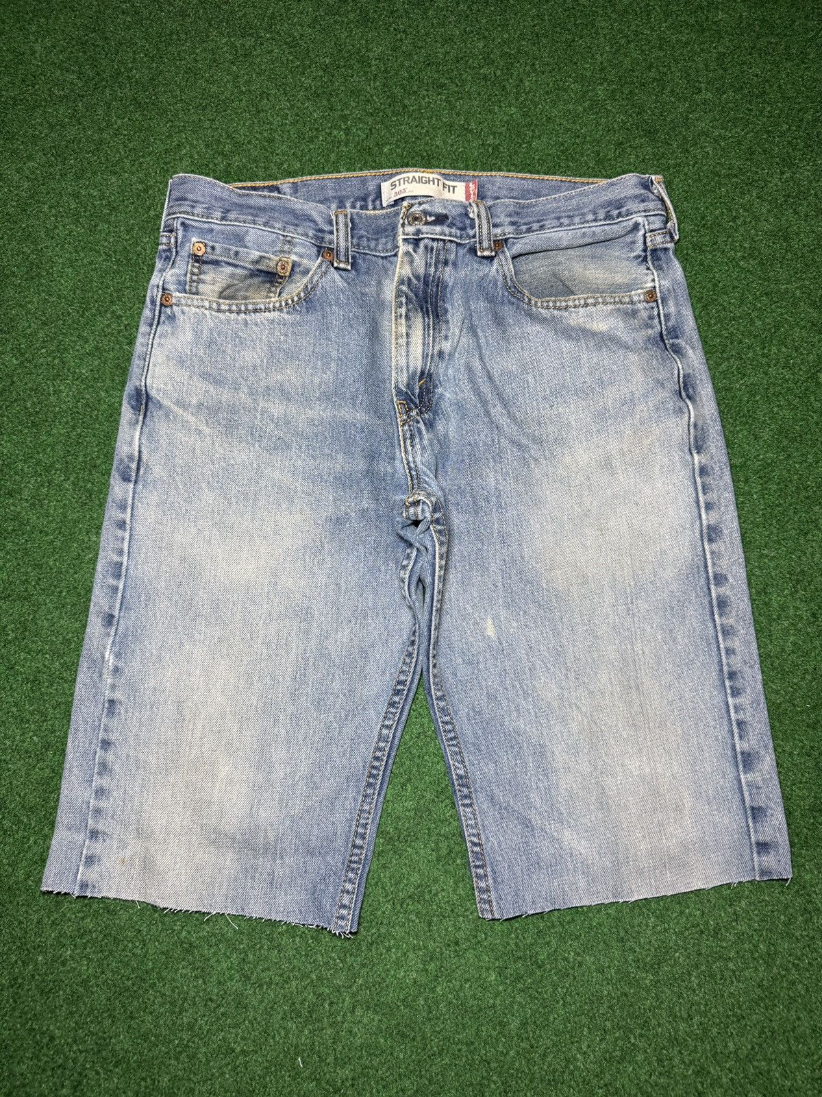 Levi's Y2K Levi Cutoff Jorts Regular Fit Grunge Skater Denim Shorts Size US 33 - 3 Thumbnail