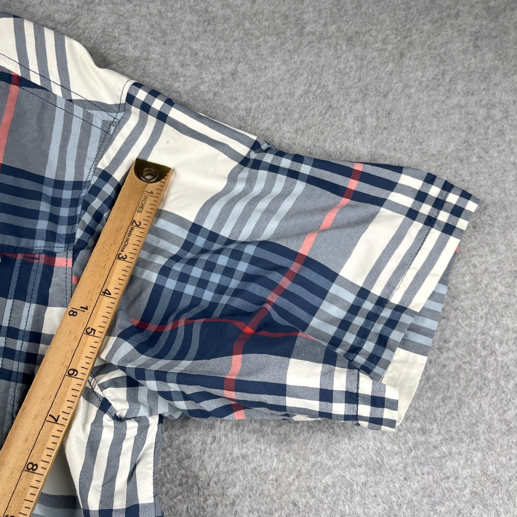 Vintage Columbia Shirt XL Blue Plaid Short Sleeve Button-Up Nylon Omni Shade Vented Casual Mens Size US XL / EU 56 / 4 - 5 Thumbnail