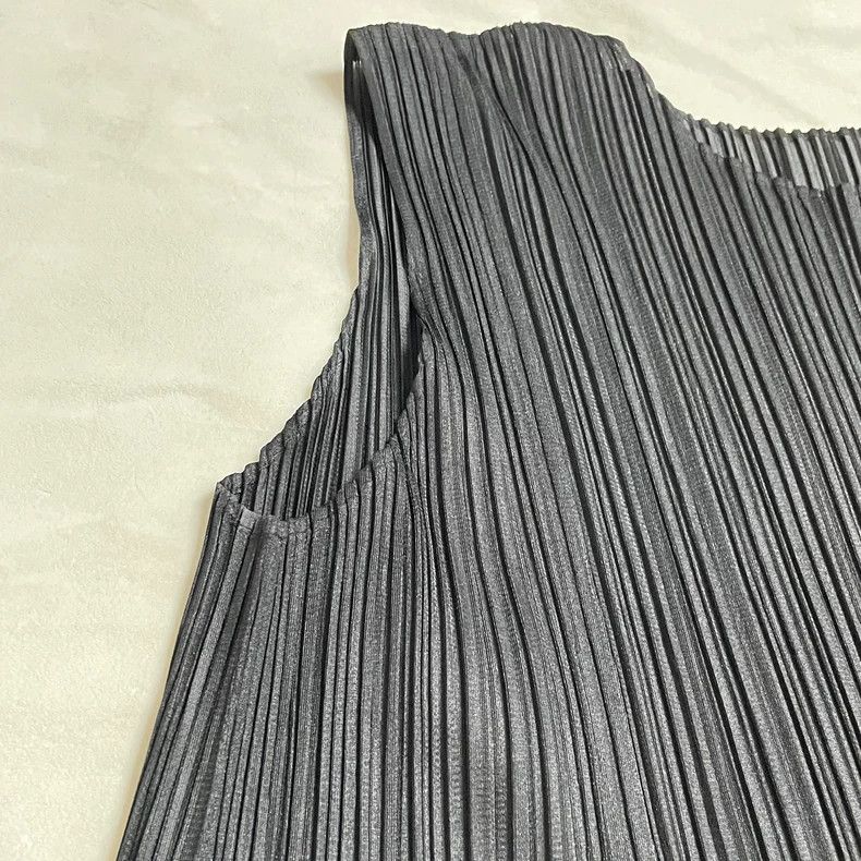 Issey Miyake Issey Miyake size:3 Black long umbrella-hem top Size XS / US 0-2 / IT 36-38 - 3 Thumbnail