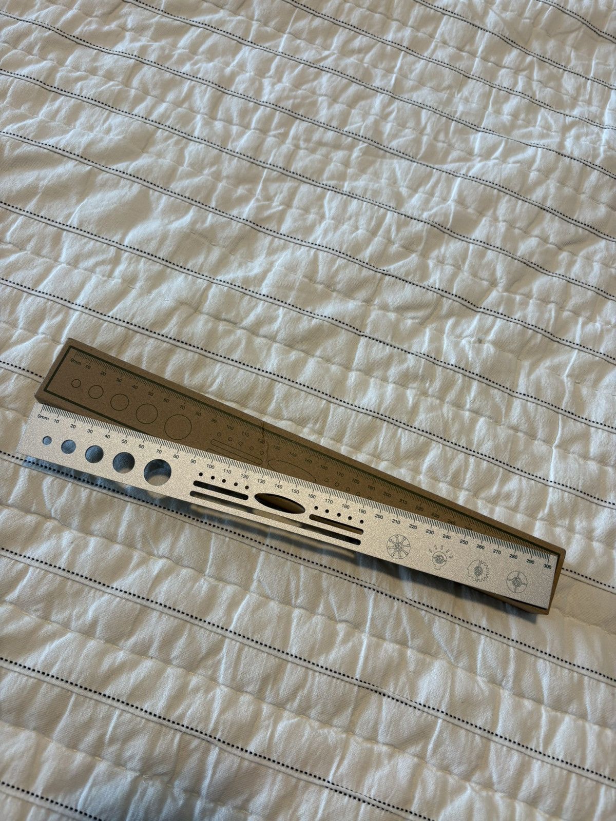 HIDDEN Hidden NY Ruler Size ONE SIZE - 1 Thumbnail