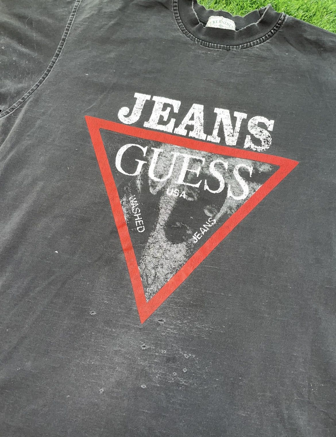 Guess × Vintage Vintage Guess Jeans USA tee Shirt Size Medium Size US M / EU 48-50 / 2 - 2 Thumbnail