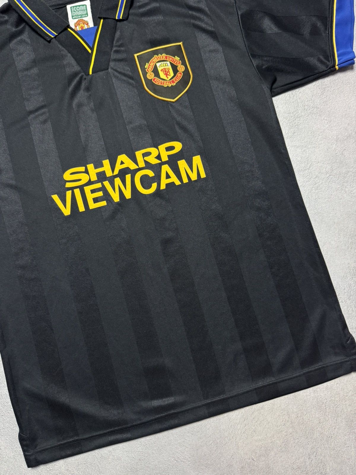 Vintage Manchester United 1993 1995 Away Shirt Soccer Jersey Size US M / EU 48-50 / 2 - 4 Thumbnail