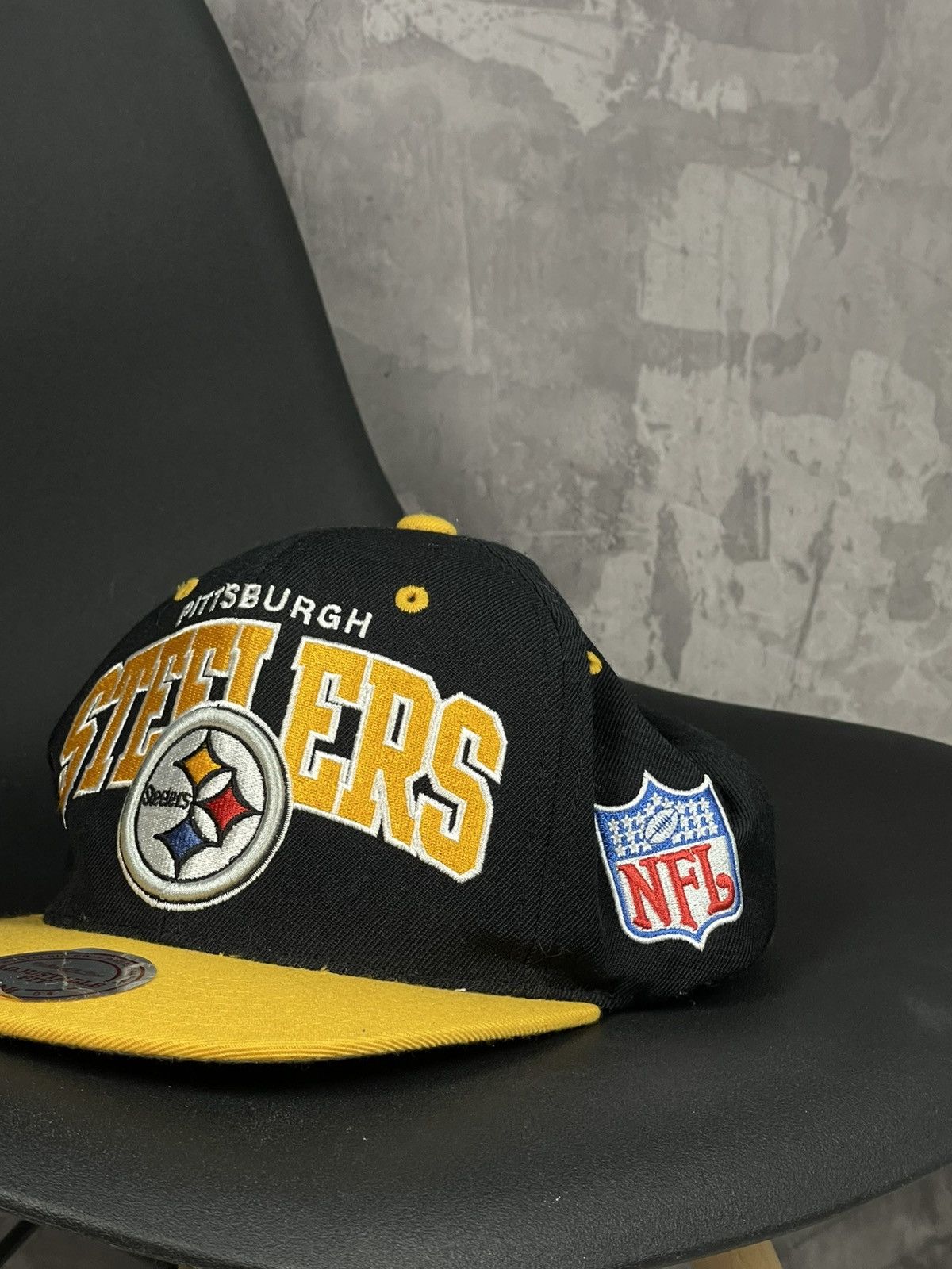 Mitchell & Ness Vintage Steelers Super Bowl Patch Big Logo Hat Size ONE SIZE - 3 Thumbnail