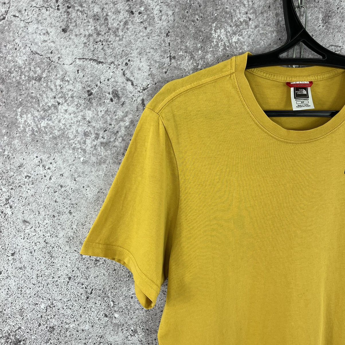 Other The North Face T-Shirt Big Logo Back Yellow Size S Size US S / EU 44-46 / 1 - 5 Thumbnail
