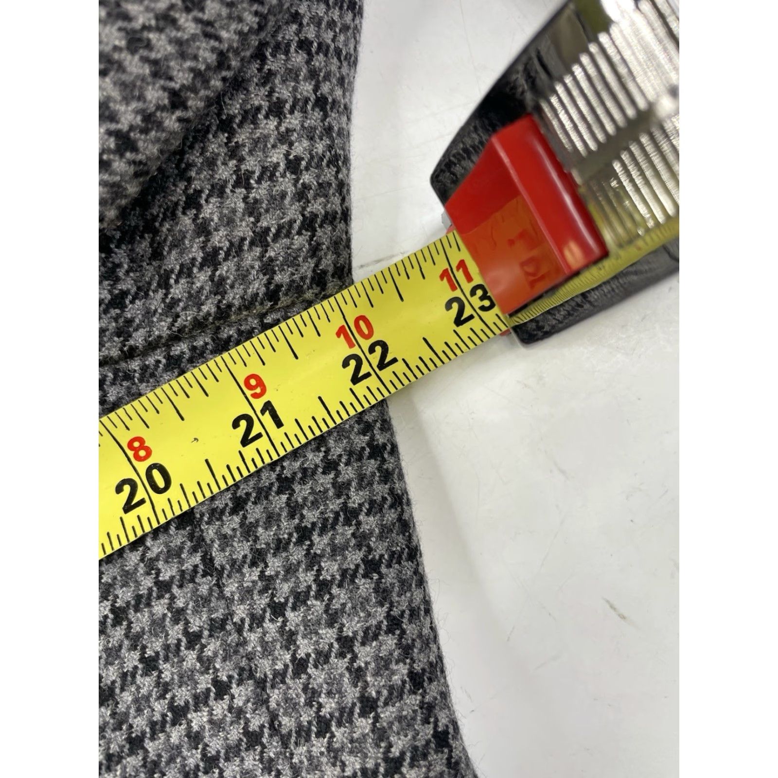 Paul Stuart PAUL STUART Plaid Houndstooth Wool Tweed Suit 43-37 Long Jacket Pants Men Gray/Multi 2 Piece Long Regular Canada Size 46R - 6 Thumbnail