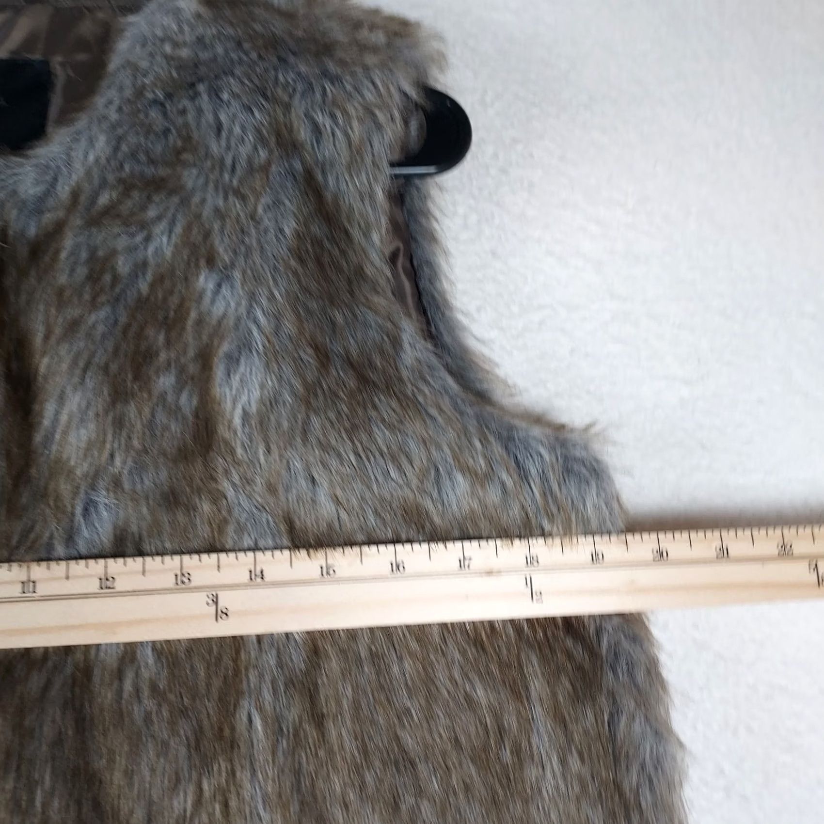 Vintage GlamSia Vest Women’s Large Brown Gray Faux Fur Lined Open Front Knit Sleeveless Regular Fit Winter Fall Spring Size L / US 10 / IT 46 - 6 Thumbnail