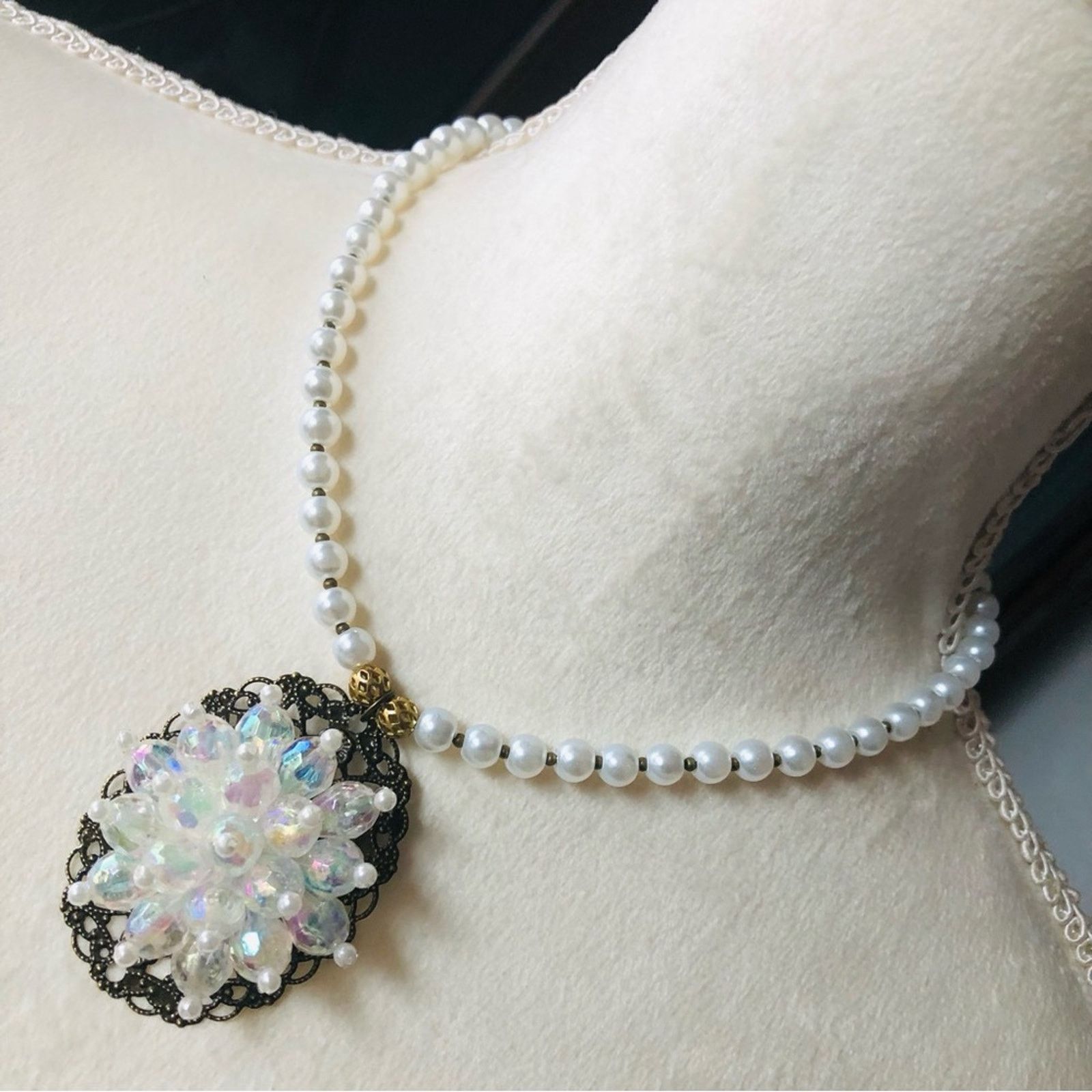 Handcrafted repurpose filigree pearl cluster Pearl necklace