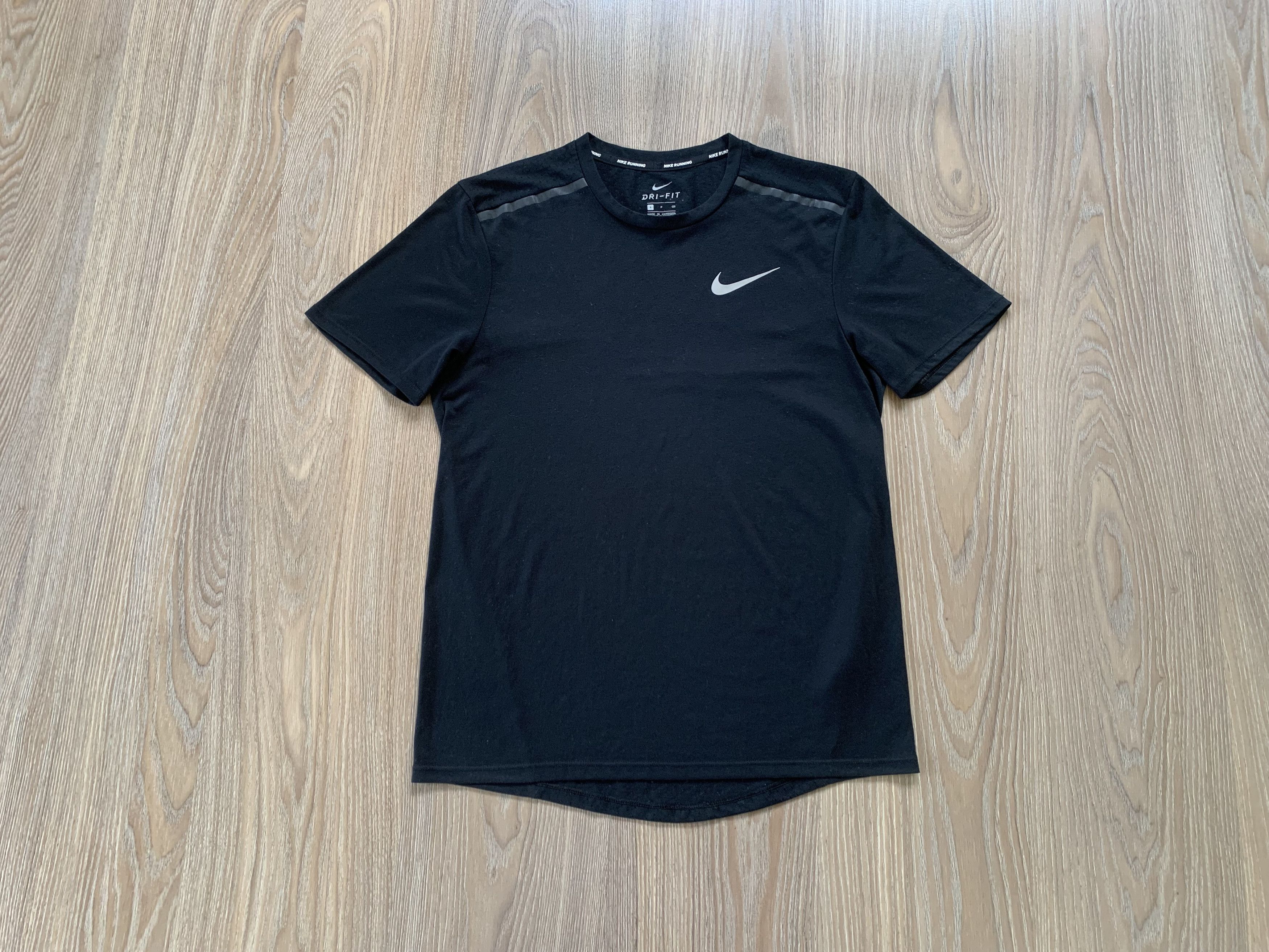 Nike Nike Running Men's Core Dri-FIT Miler Short Sleeve Tee Size US S / EU 44-46 / 1 - 11 Thumbnail