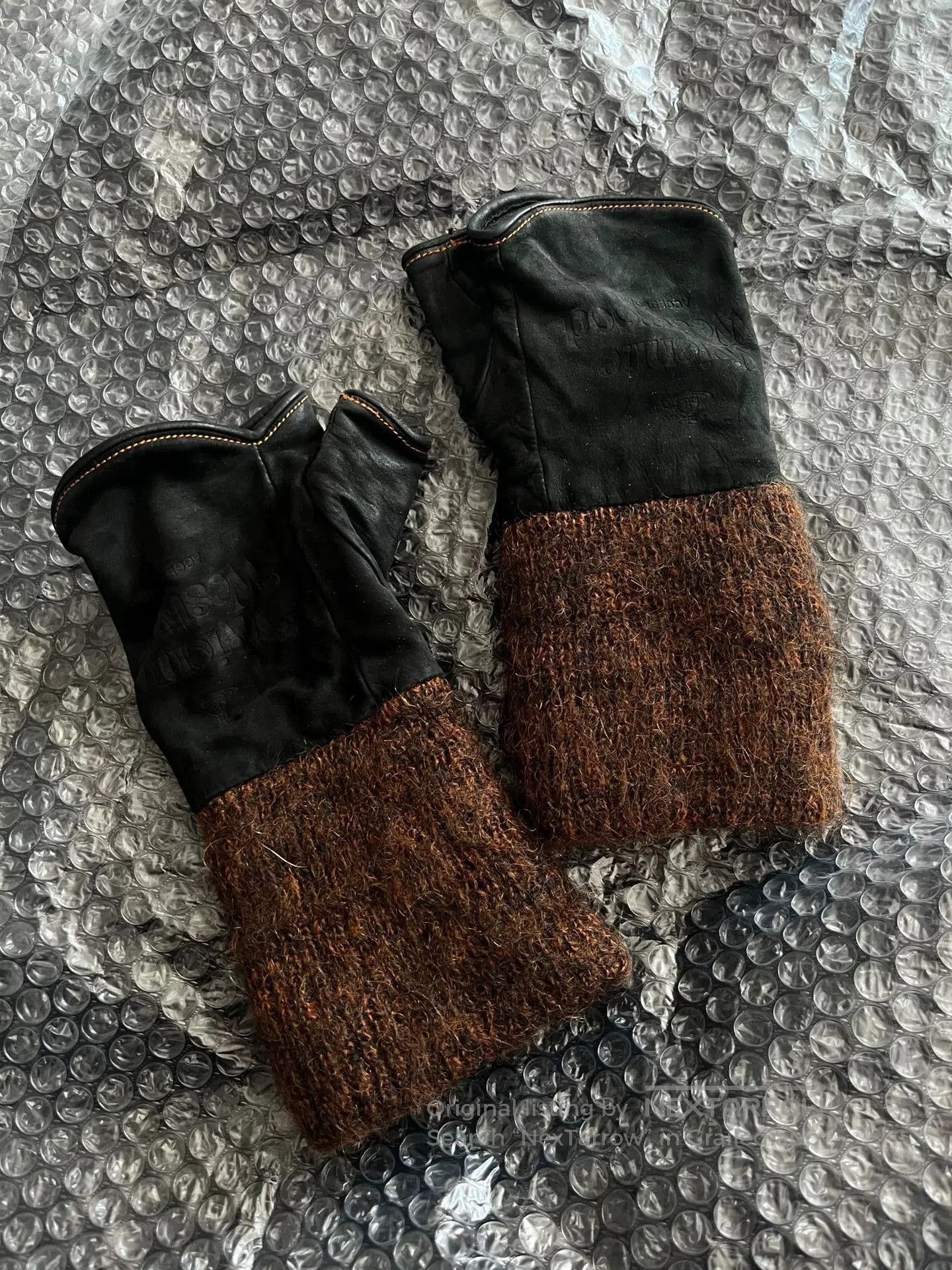 Vivienne Westwood Vivienne Westwood Leather Knit Gloves. Size ONE SIZE - 5 Thumbnail