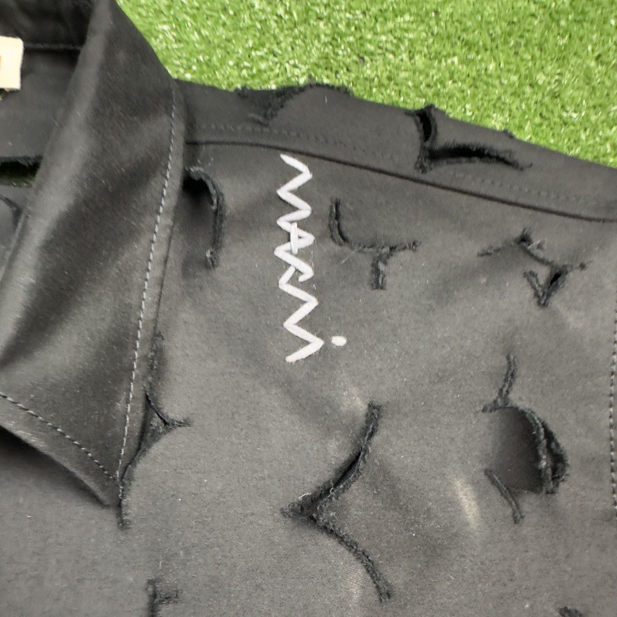 Marni MARNI Black Cut Out Detail Shirt Button Up Size 54 Size US L / EU 52-54 / 3 - 4 Thumbnail