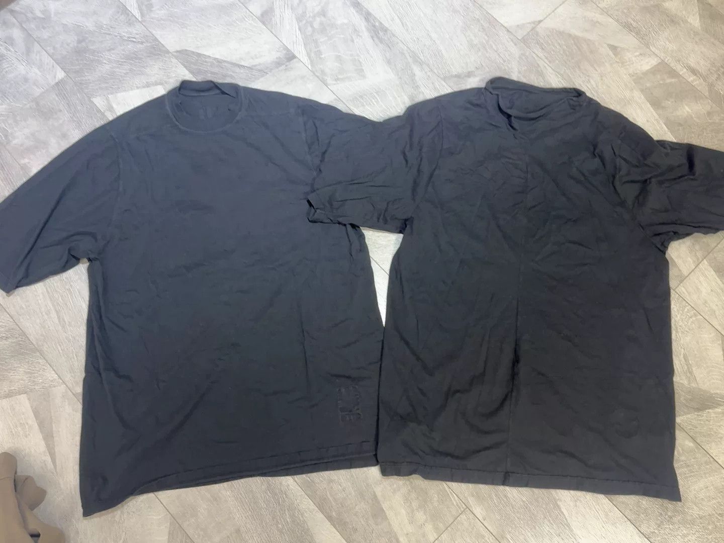 Rick Owens Rick Owens Black Deconstructed Short Sleeve Tee Size US S / EU 44-46 / 1 - 1 Thumbnail