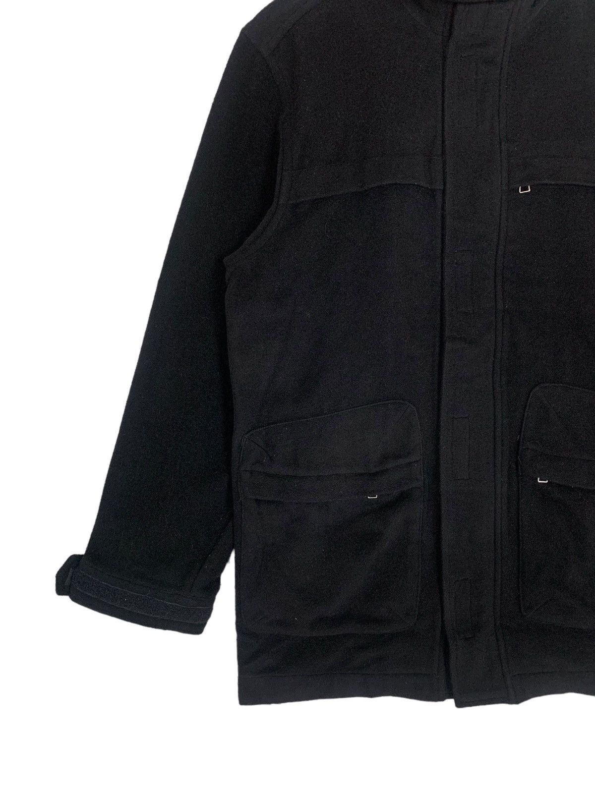 Designer Paul Smith Jeans Designed ZipperUp Jacket colour Black Size US M / EU 48-50 / 2 - 4 Thumbnail