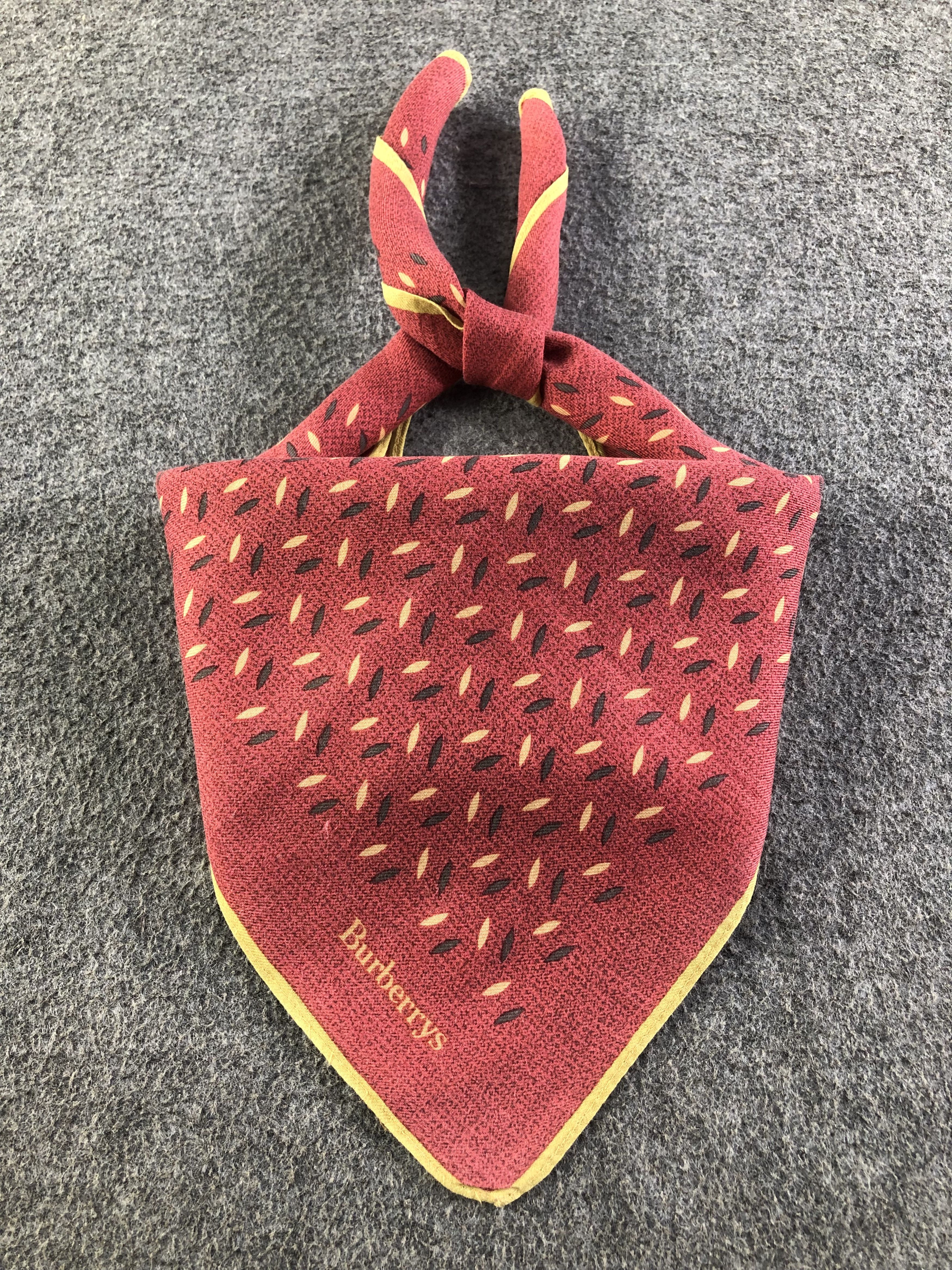 Burberry Burberrys Handkerchief / Bandana / Neckerchief C365 Size ONE SIZE - 1 Thumbnail