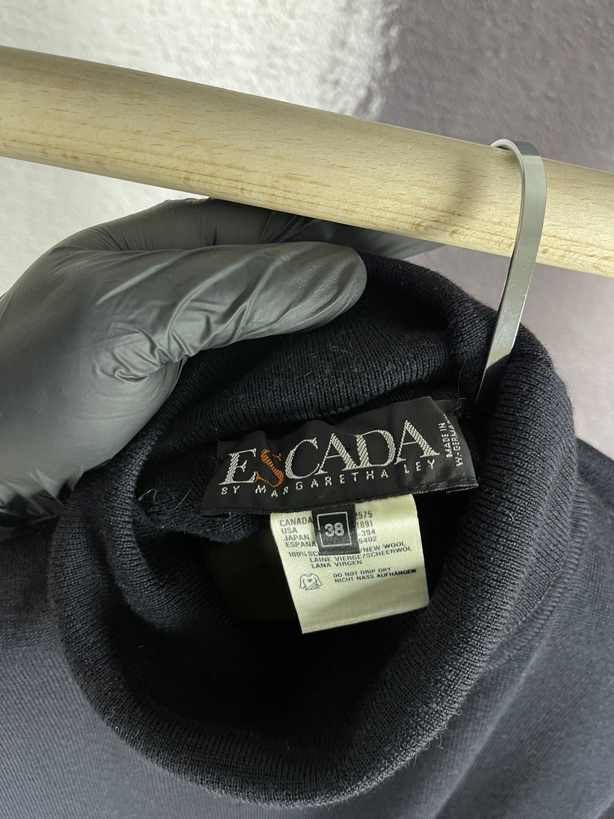 Escada Escada by Margaretha Ley black wool button sweater Size M / US 6-8 / IT 42-44 - 7 Thumbnail