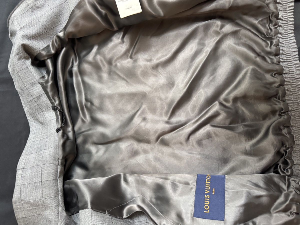 Louis Vuitton Louis Vuitton Damier Tailored Grey Track Suit - Size M Size US M / EU 48-50 / 2 - 13 Thumbnail